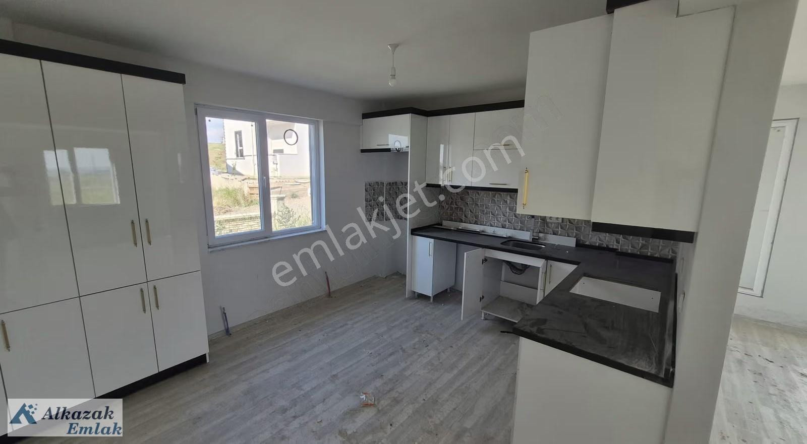 Alcıda Satılık Villa - Görsel 21