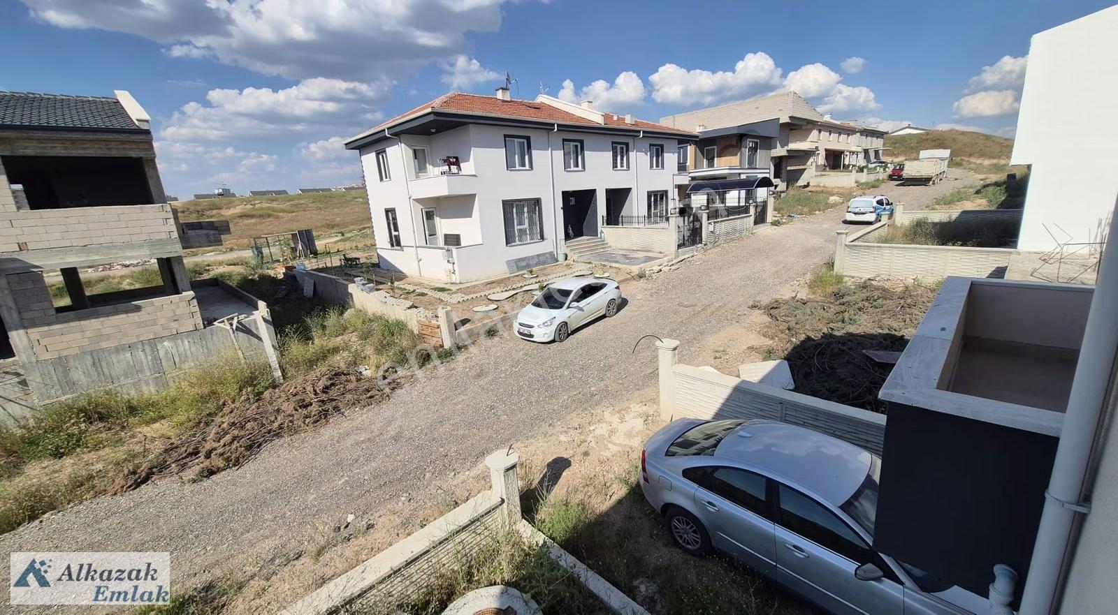 Alcıda Satılık Villa - Görsel 17