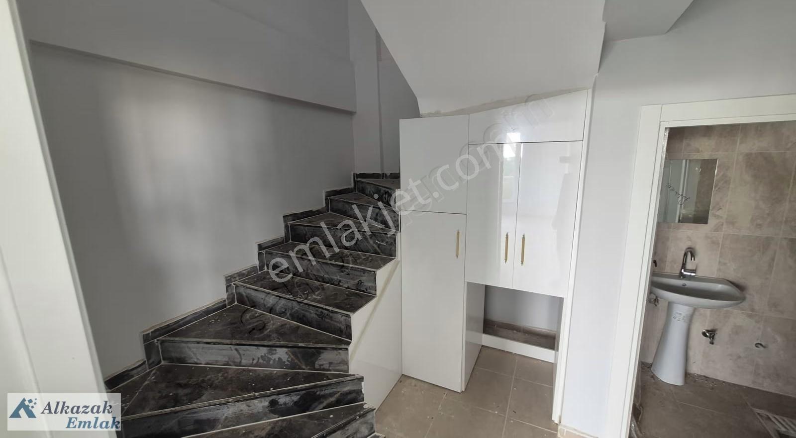 Alcıda Satılık Villa - Görsel 25