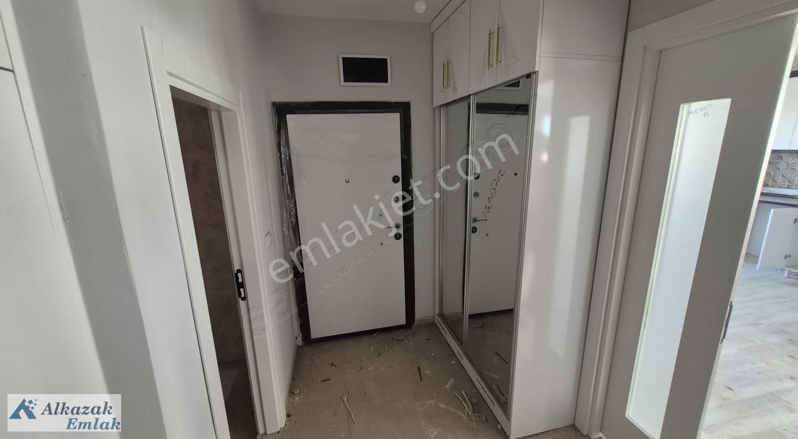 Alcıda Satılık Villa - Görsel 13