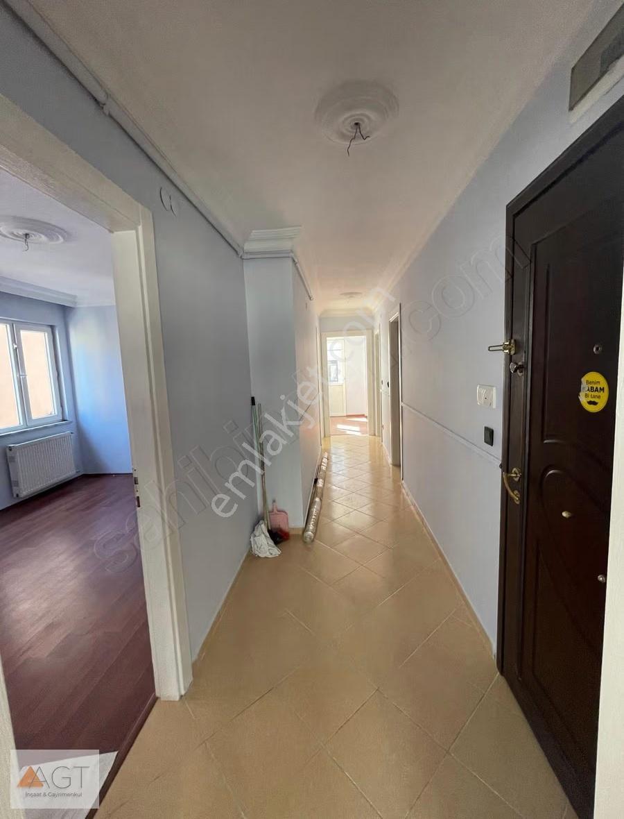 Agt'den İnkılap Mah. 3.katta 95m2 2+1 Kiralık Konut - Görsel 16