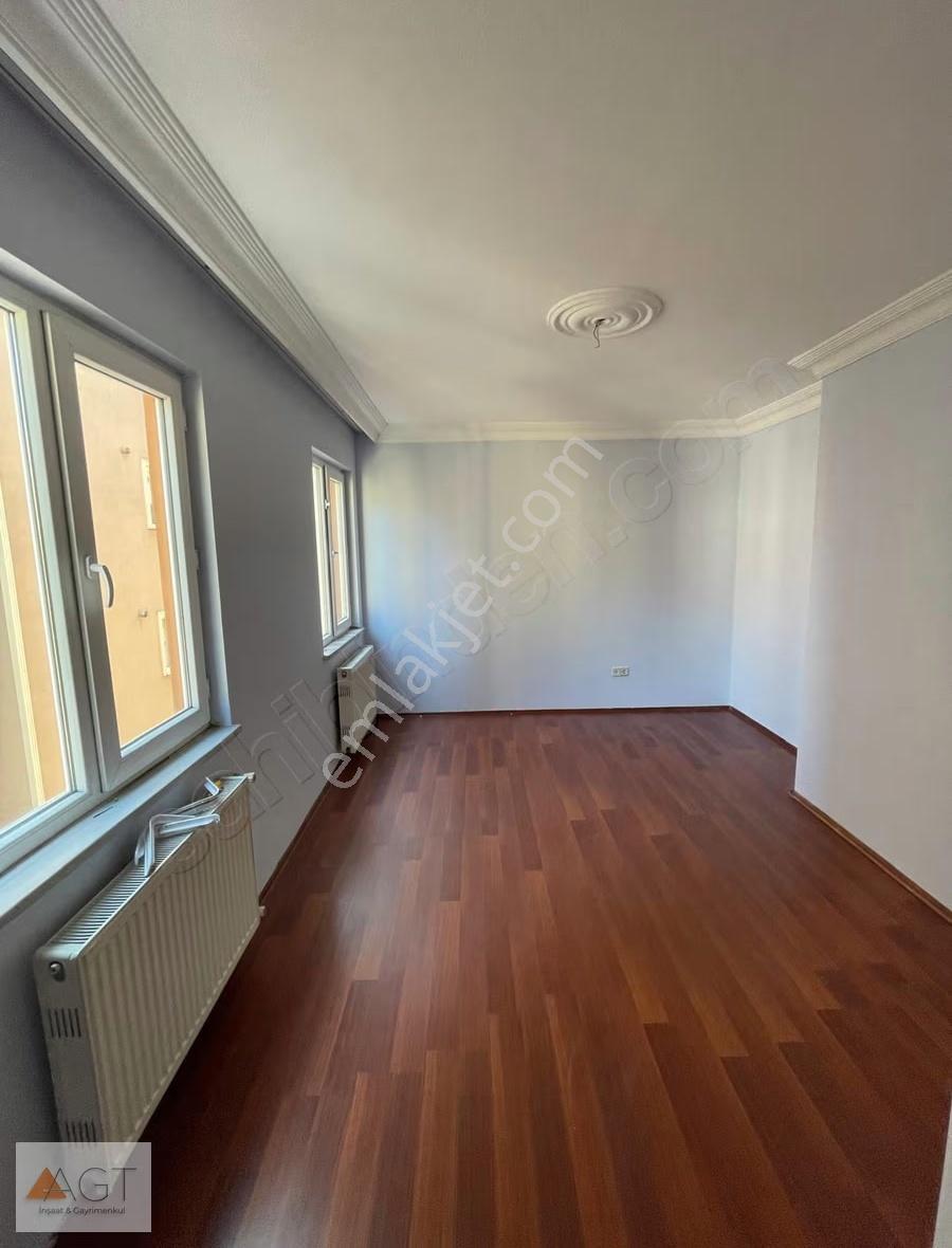 Agt'den İnkılap Mah. 3.katta 95m2 2+1 Kiralık Konut - Görsel 6