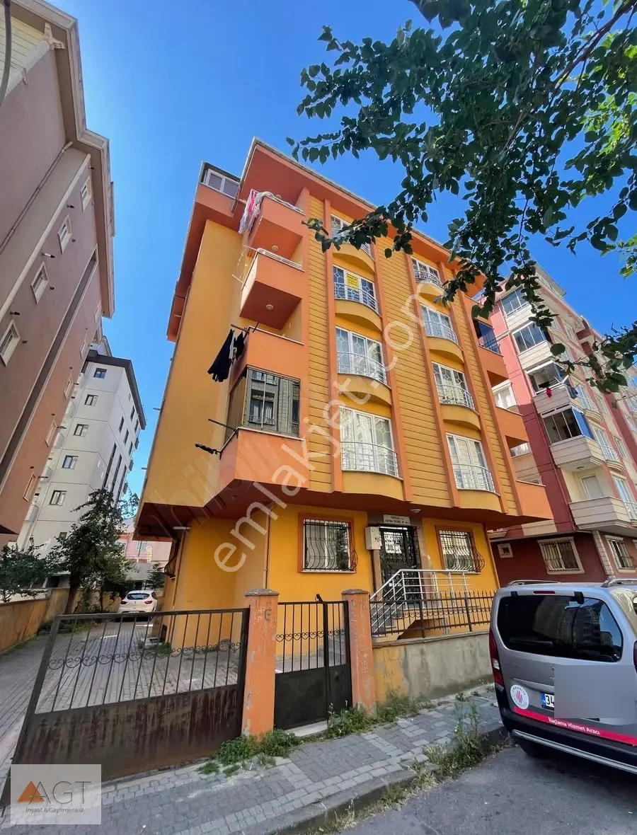 Agt'den İnkılap Mah. 3.katta 95m2 2+1 Kiralık Konut