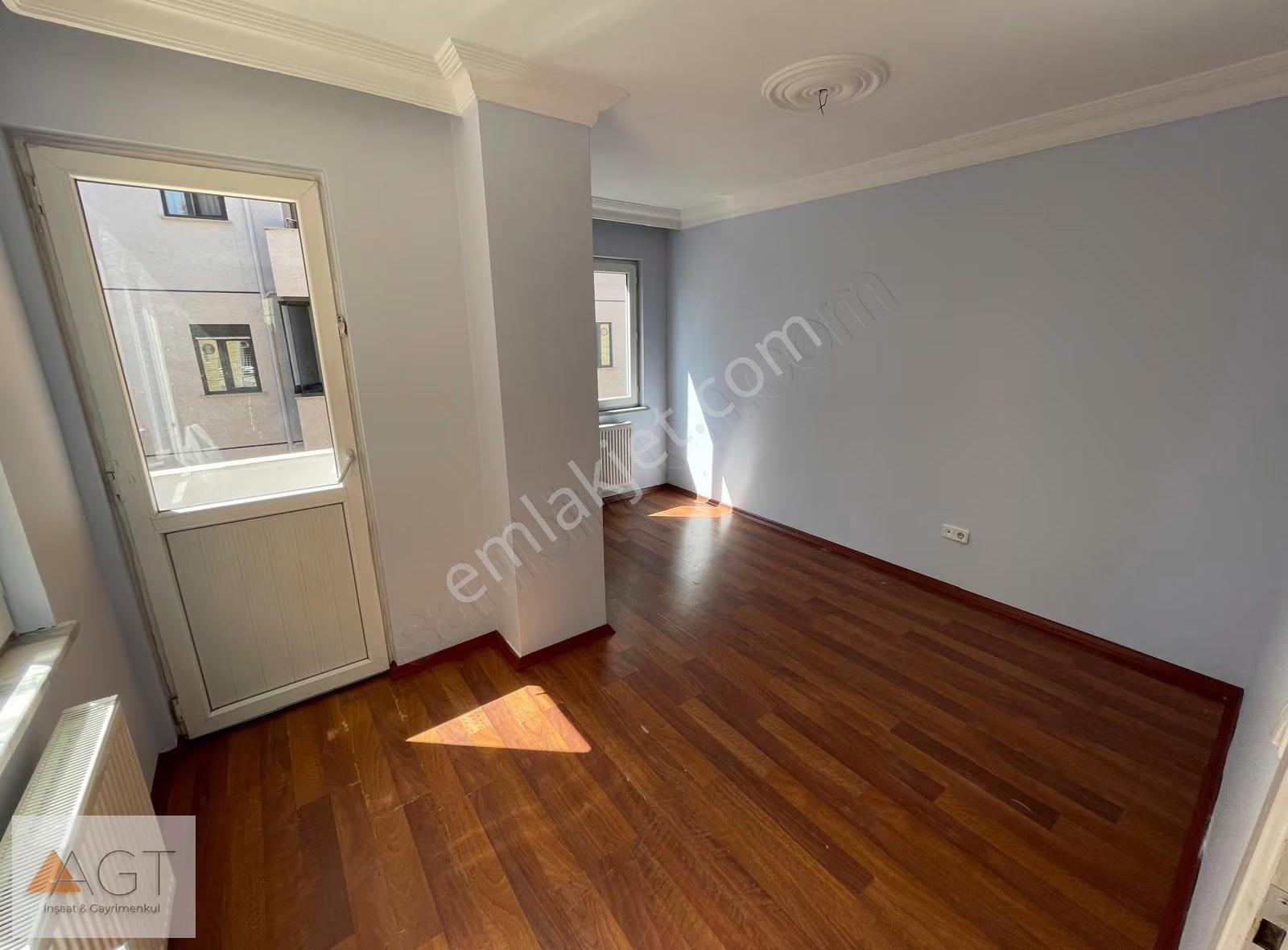 Agt'den İnkılap Mah. 3.katta 95m2 2+1 Kiralık Konut - Görsel 8