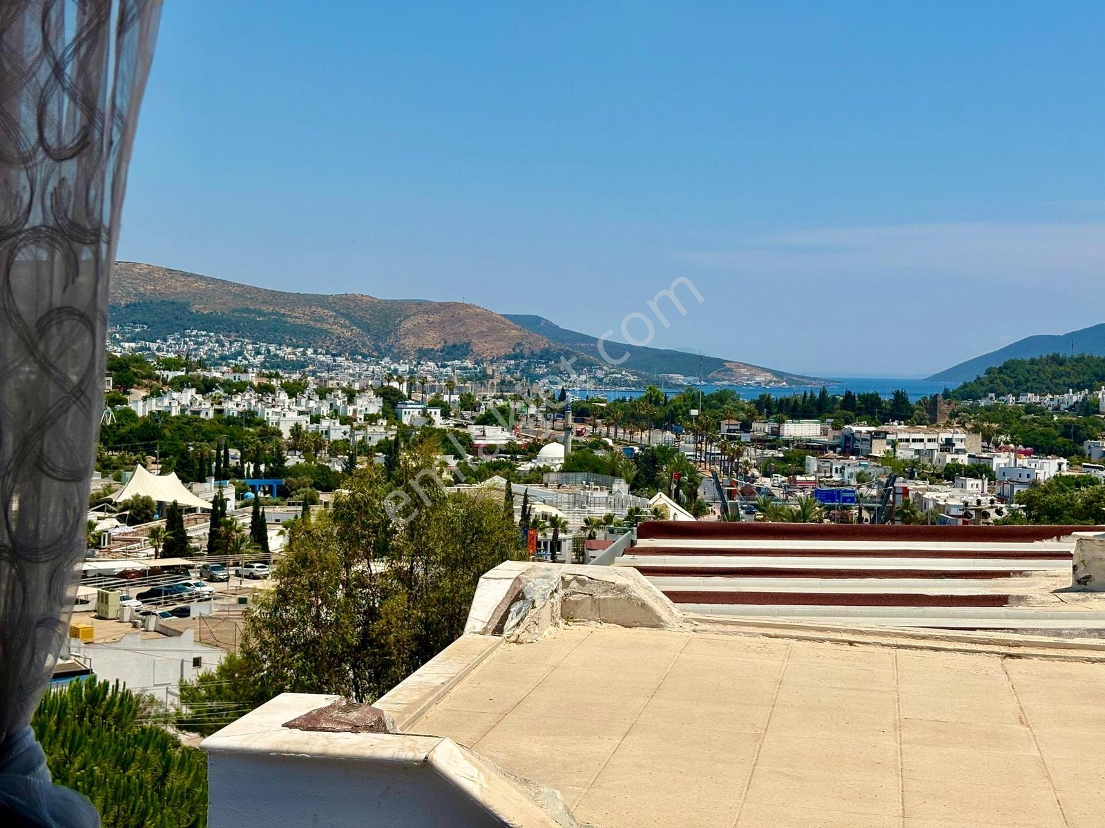 Bodrum Merkez Temel Yapı Sitesi Yaşama Hazır 3+1 Satılık Dubleks - Görsel 3
