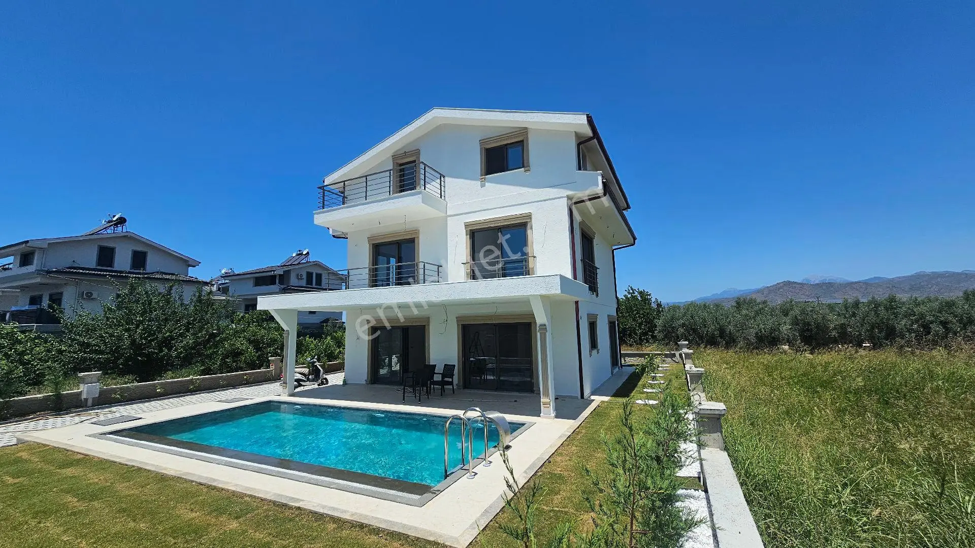 Ayb Gayrimenkulden Karaçulhada Kiralık Sıfır 4+1 Müstakil Villa - Görsel 2