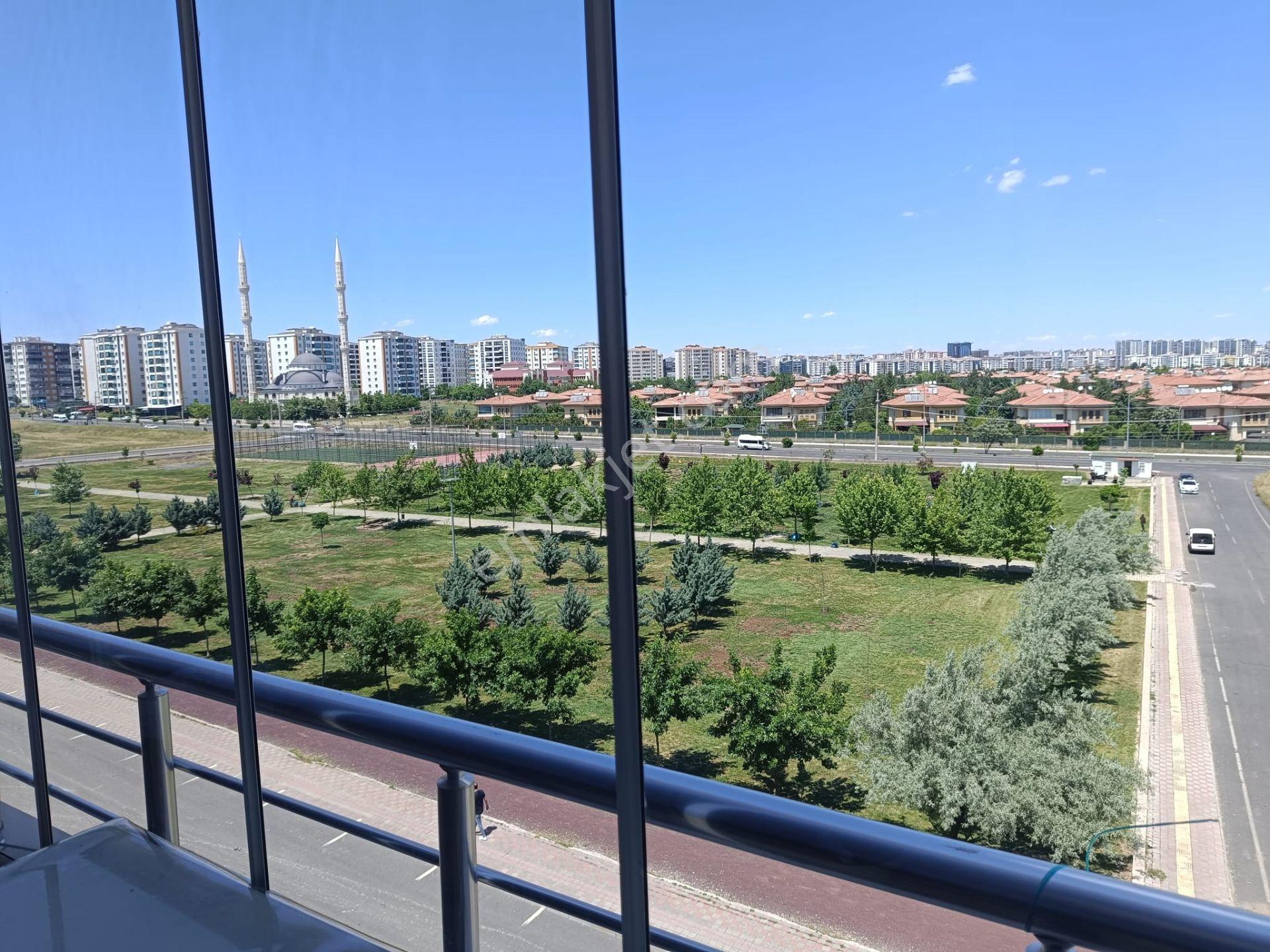 Diyarbakır Bağcılar'da Manzaralı Ve Ferah 3+1 Fırsat Daire - Görsel 11
