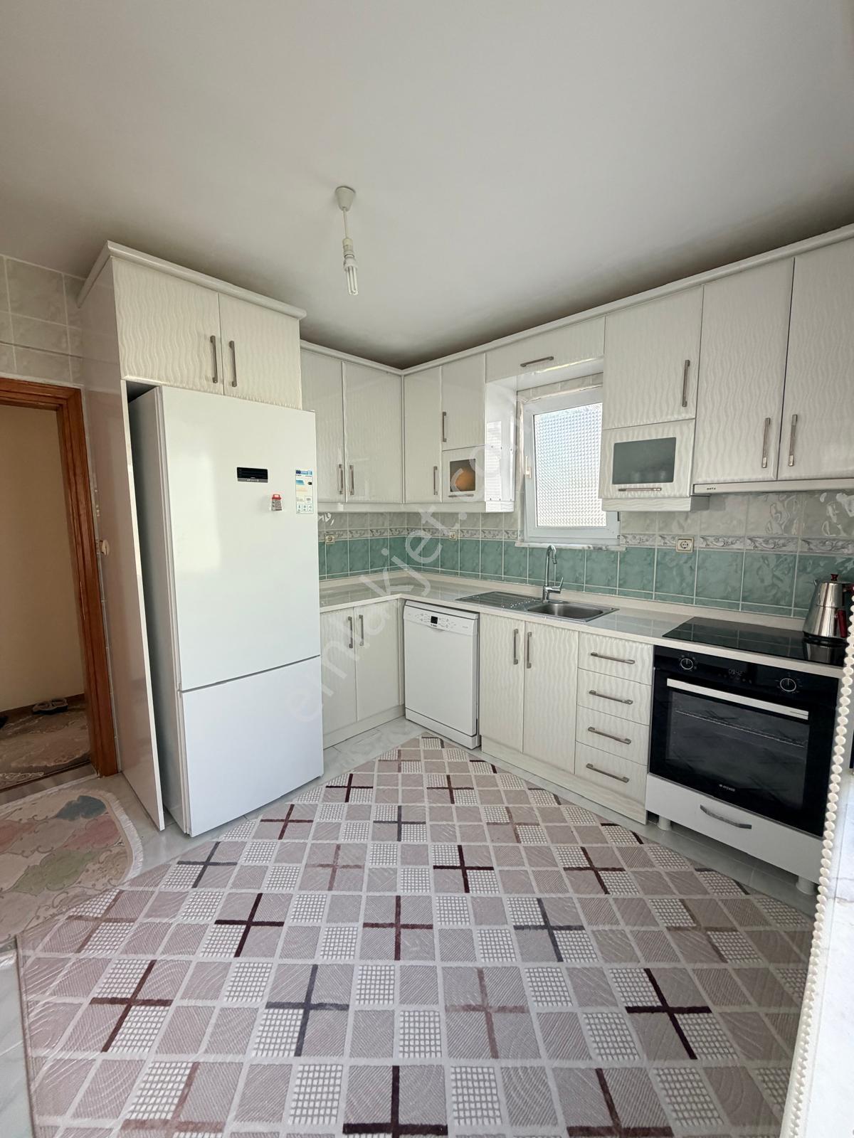 Cide Demirtaş Emlaktan Triplex Lüks Villa - Görsel 14