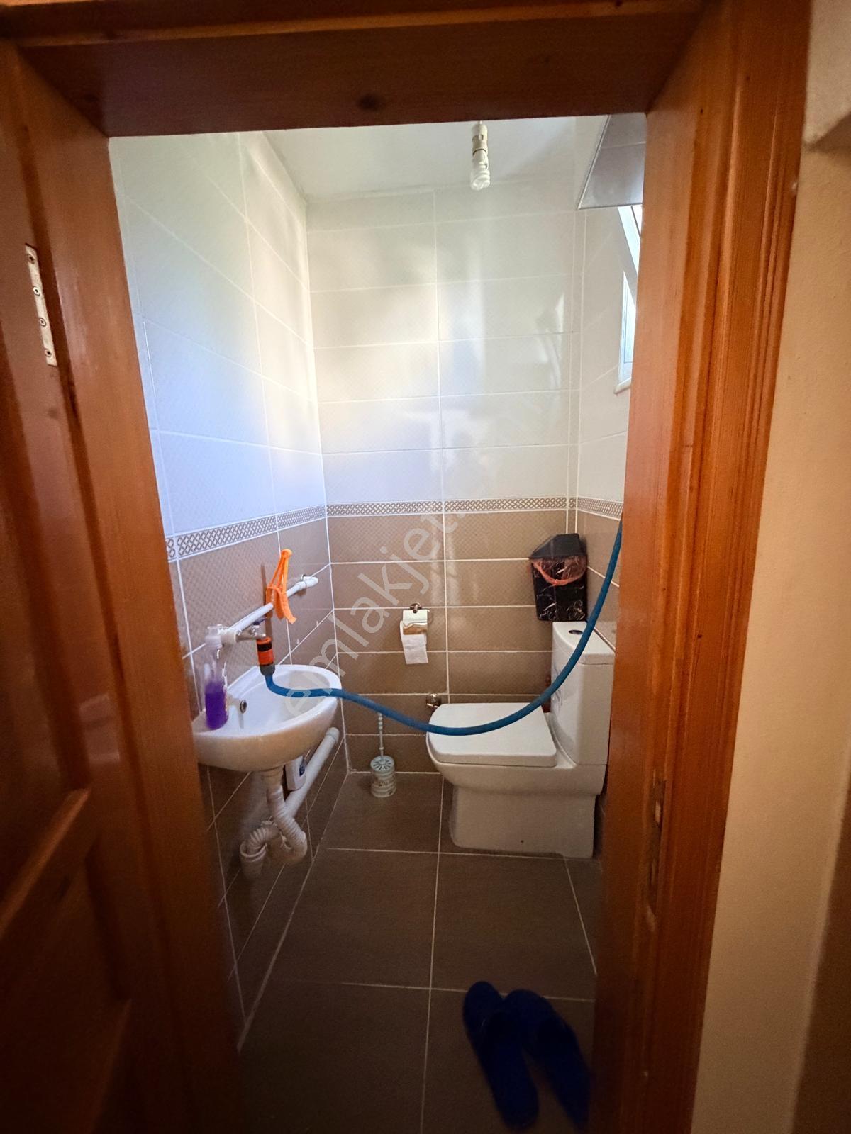 Cide Demirtaş Emlaktan Triplex Lüks Villa - Görsel 32