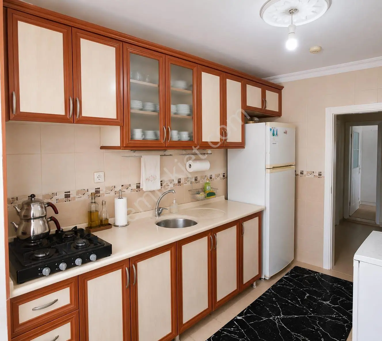 Elvan Mahallesinde 2+1 Acil Satılık Balkonlu Bahçe Katı Daire - Görsel 2