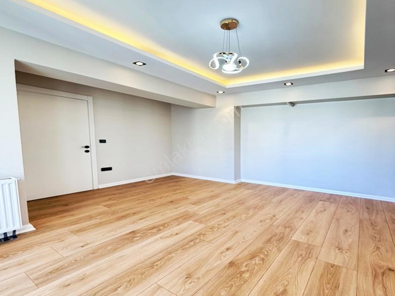 Merkezi Konumda Site İçerisinde Peysaj Cephe 2+1 Daire Fırsatı!! - Görsel 4
