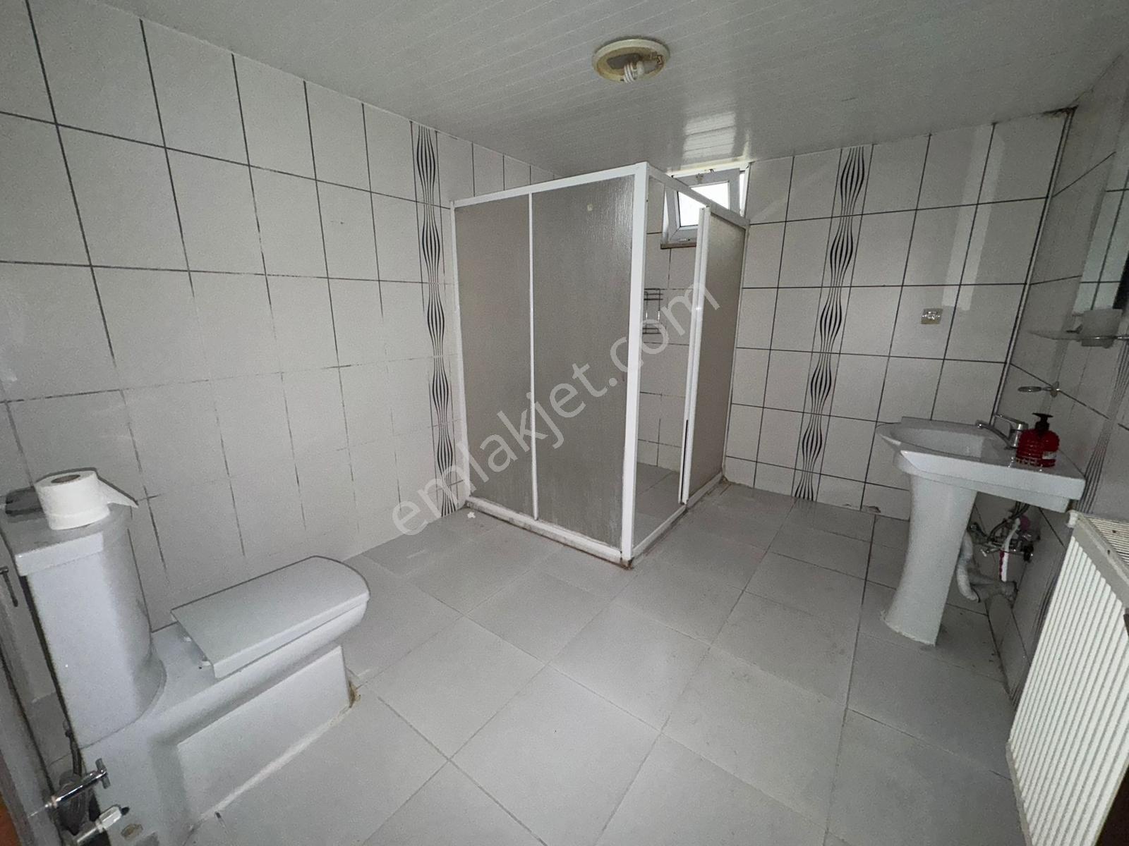 Tokat Karşıyaka Kemal Arat Okulu Yanında 3+1çift Cepheli Kiralık - Görsel 2