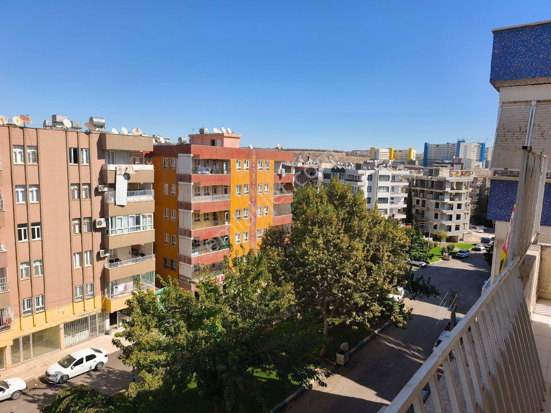 Tosun Emlaktan Satılık Daire Cadde Üzerinde - Görsel 14