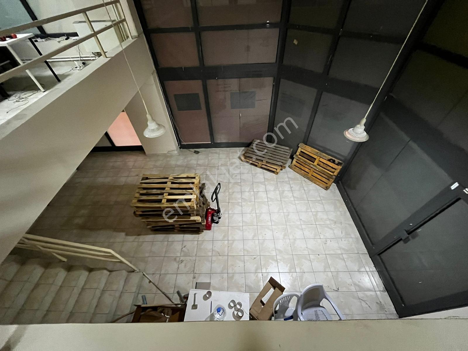 Tekstilkent'te Yük Asansörünün Yanında 125 M2 Kiralık İş Yeri - Görsel 11