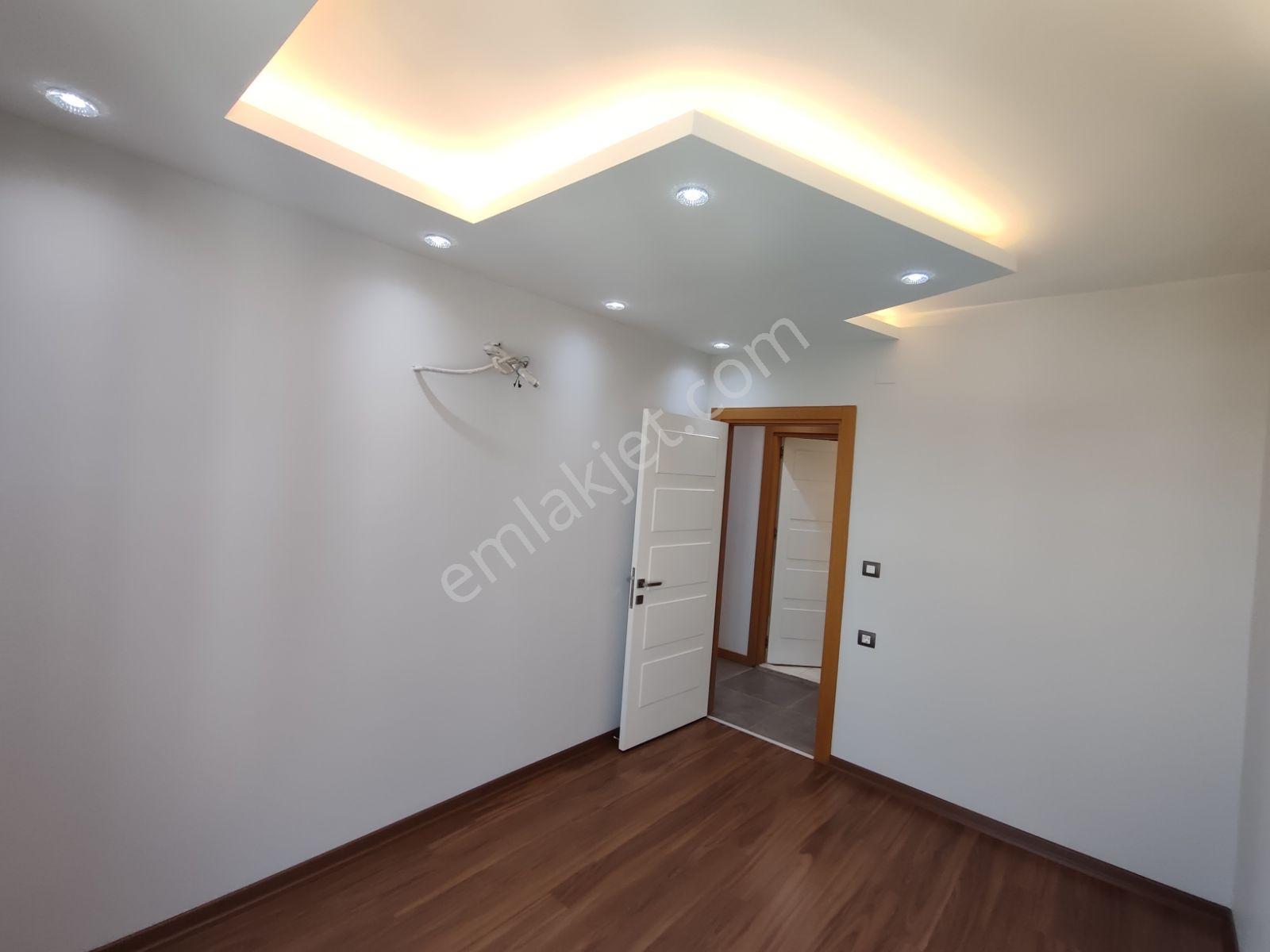 Gündoğdu Kavşağına Yakın 11 Yaşında Çb+go'lı Full Cepheli 4+1 - Görsel 34