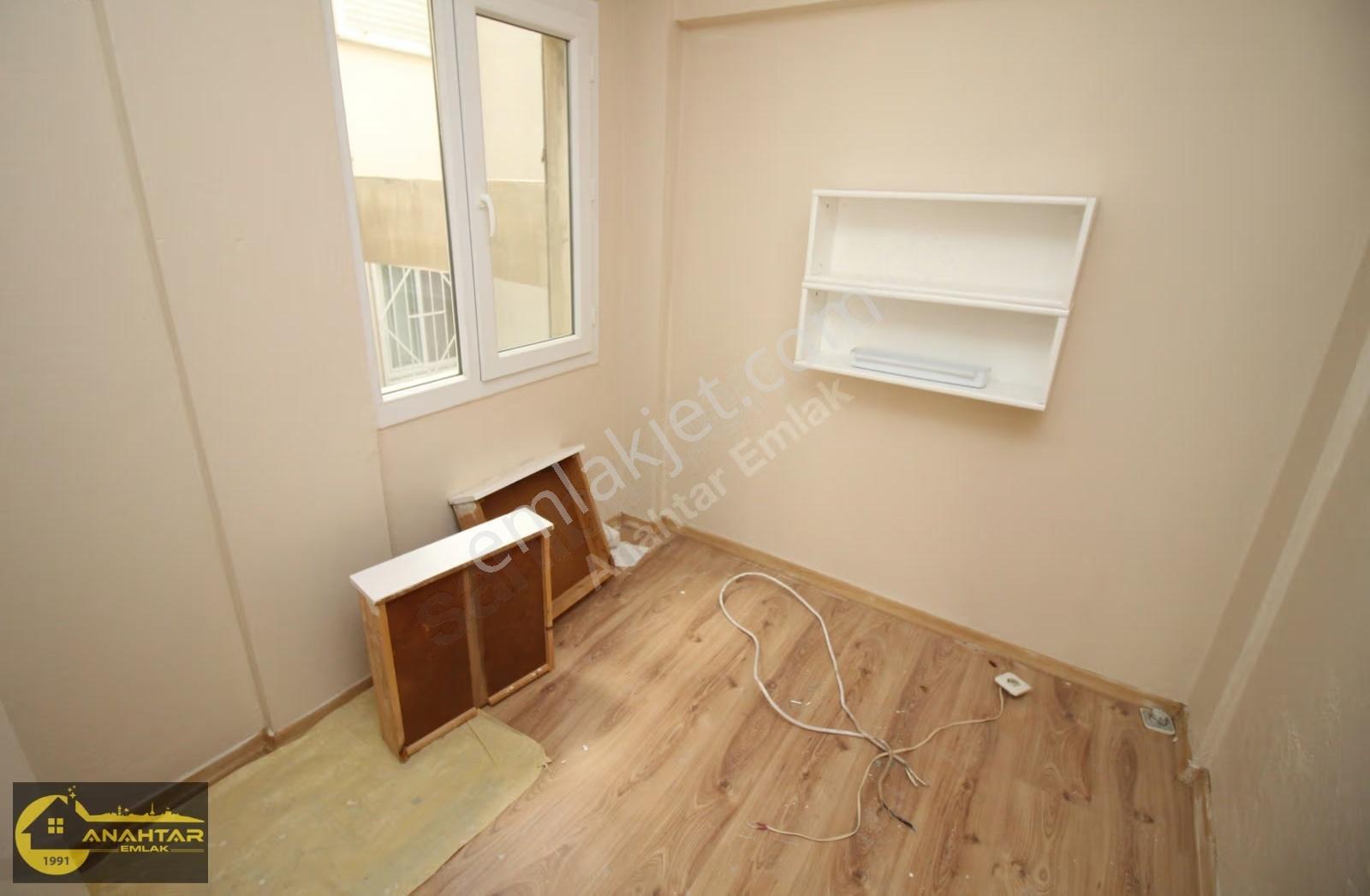Göztepe Metro Yakını Esenyalıda 3+1 Kiralık Daire