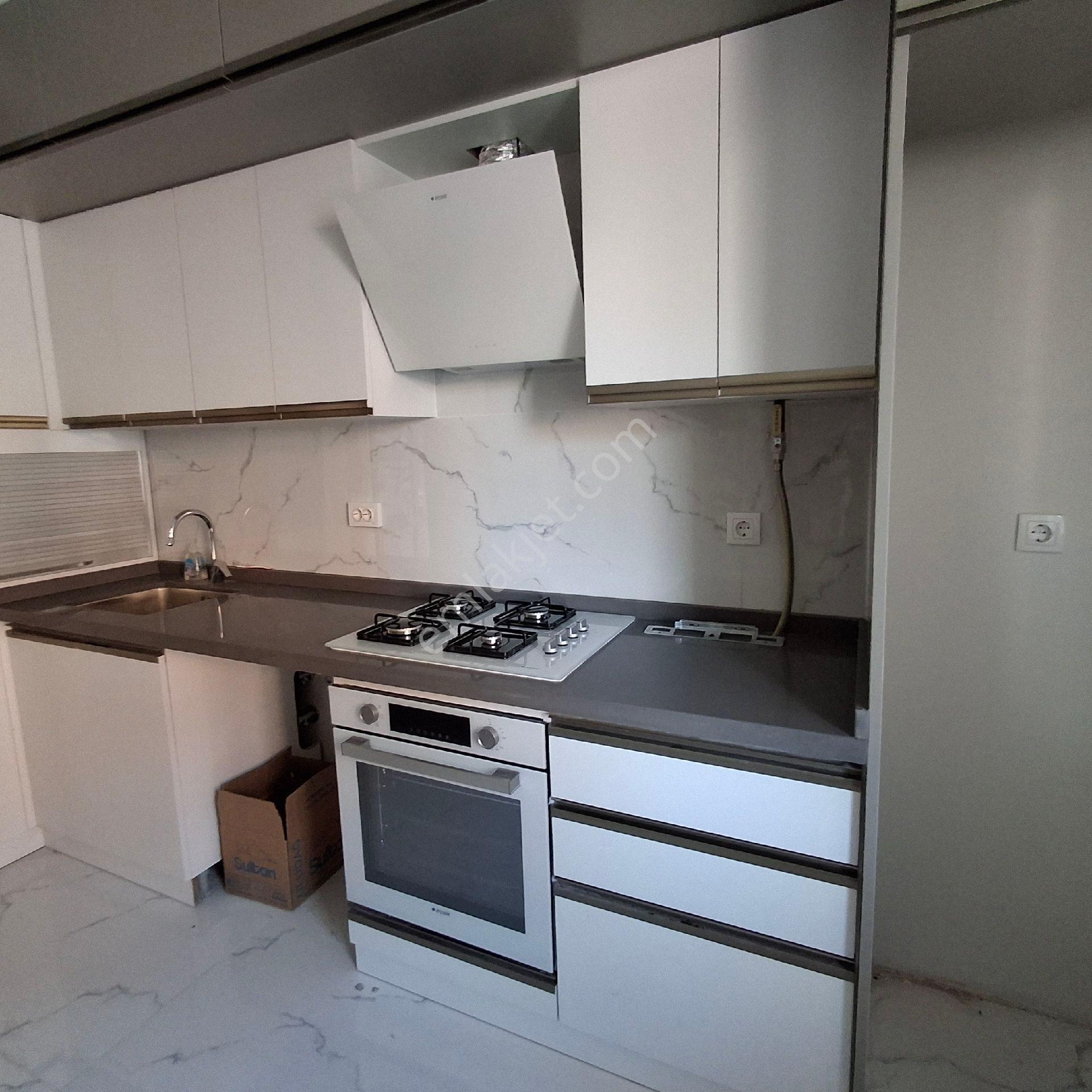 Tekirdağ Muratlı Fatih Mah.de Merkezi Konumda Geniş,aydınlık Sıfır 2+1 Yüksek Giriş Kiralık Daire - Görsel 12