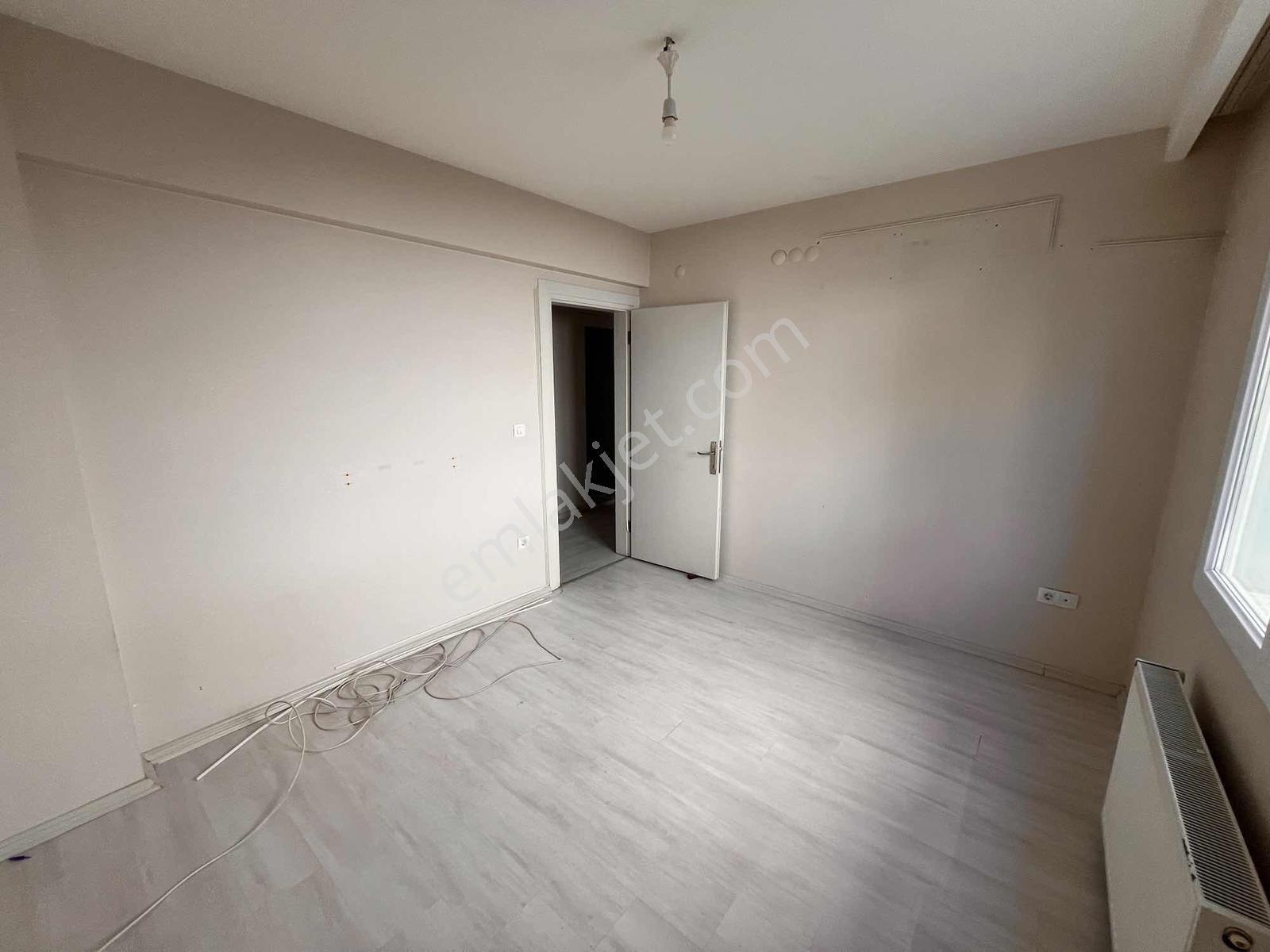 Kemalpaşa Mehmet Akif Ersoy 140 M2 3+1 Kiralık Daire - Görsel 5