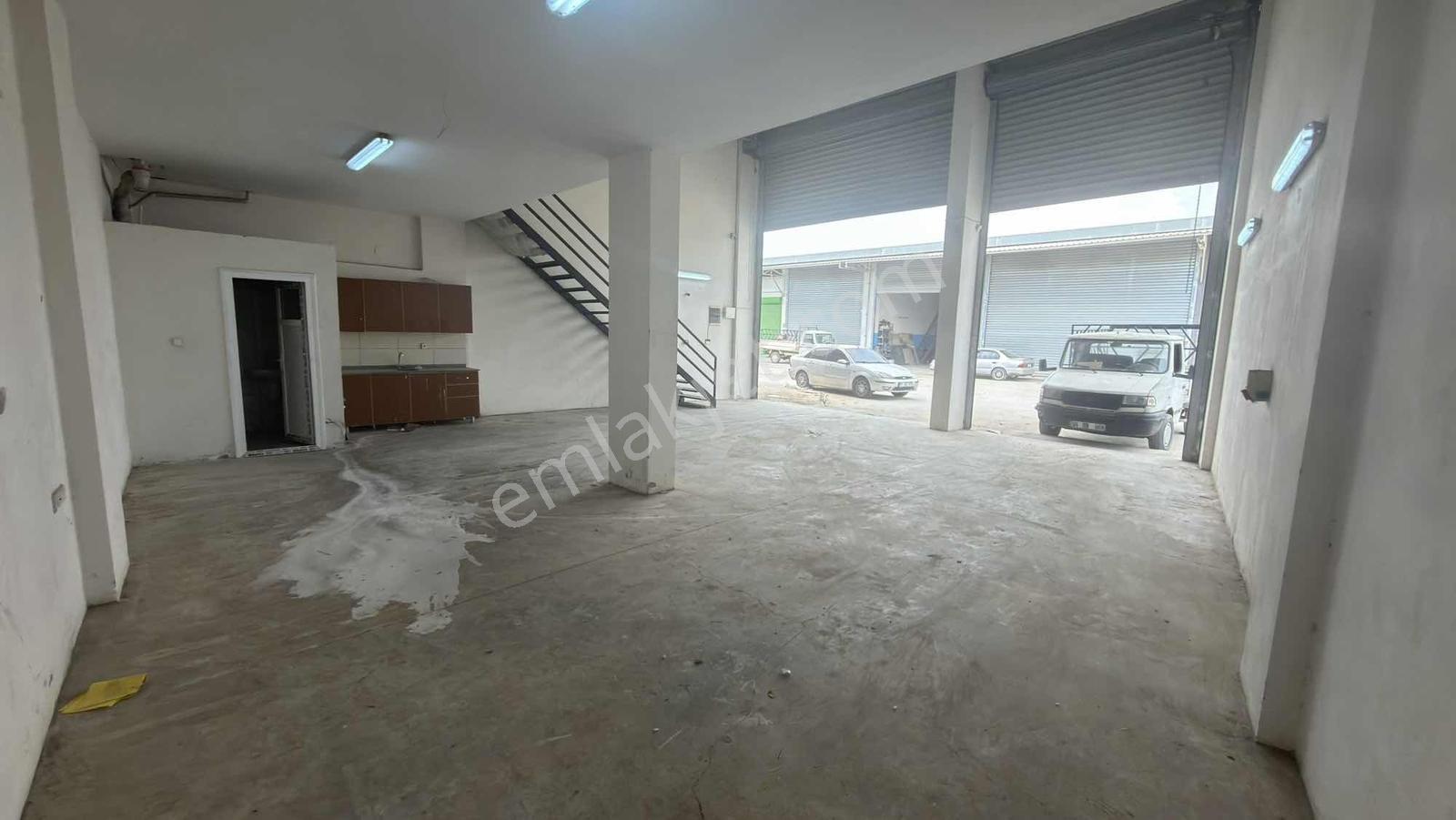 Karşıyaka Yetsan İşmerkezinde Köşe İşyeri 150 M2 Kiralık - Görsel 10