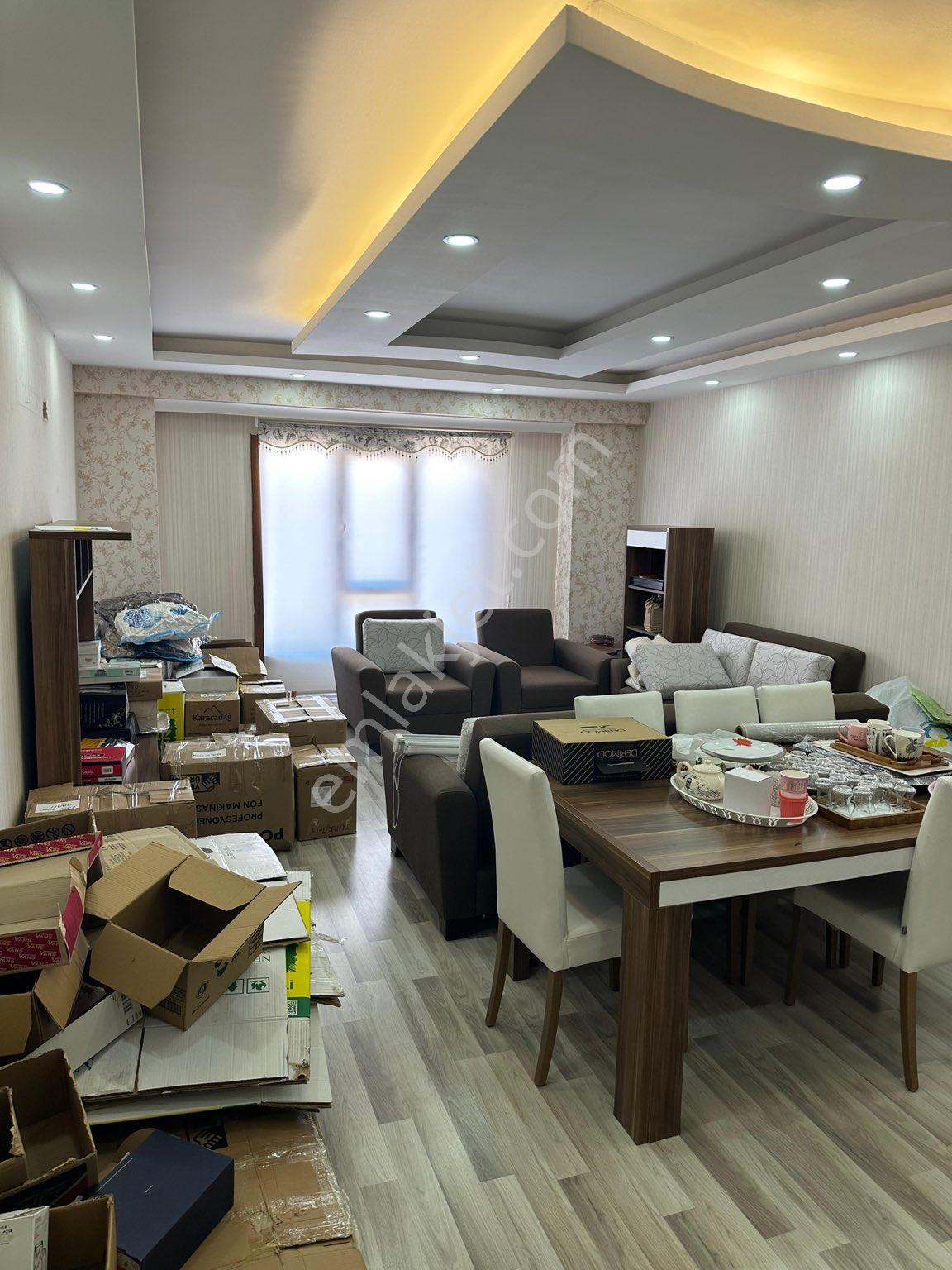Acil Emlaktan Giyinme Odalı 3+1 Kiralık Daire Narlıkuyu - Görsel 2