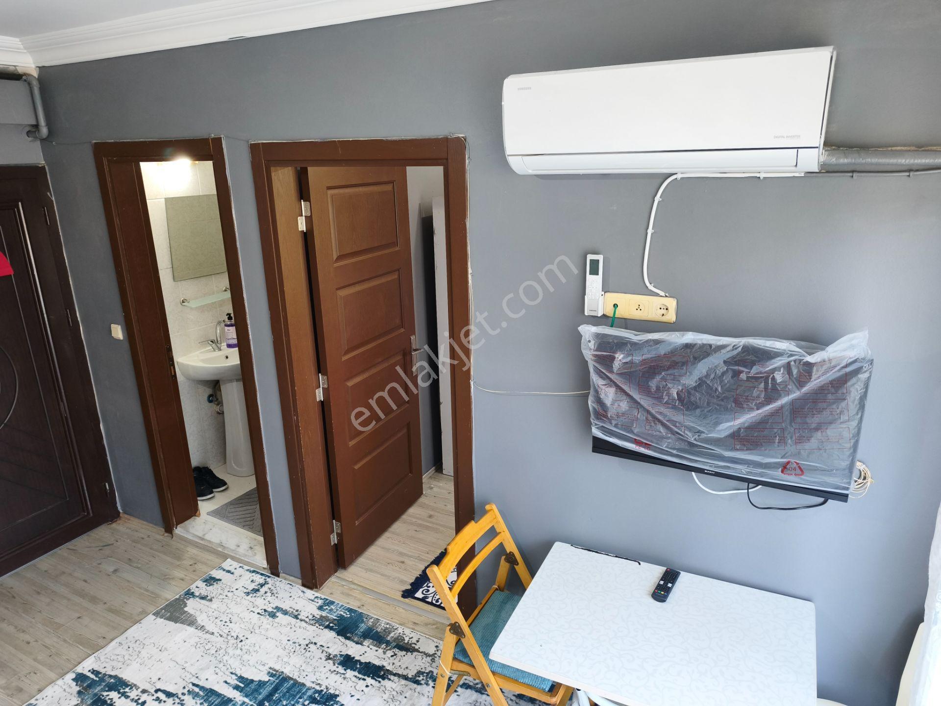 Asmalıevler'de Cadde Üstü Asansörlü Arakat Kiralık 1+1 Apart - Görsel 3