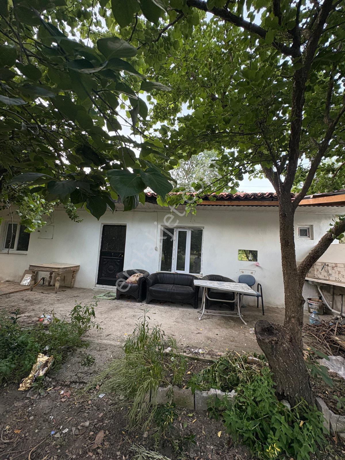 Muğla Menteşe Yeşilyurt Mah. Satılık Ev Ve 3.228 M2 Arazi