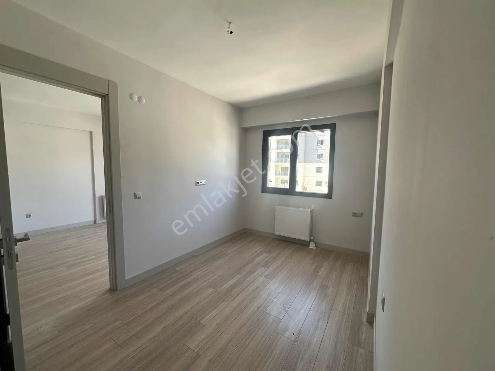 Park Yaşam Atlantis'te Kiralık 1+1 Giriş Cephe Ara Kat Daire - Görsel 2