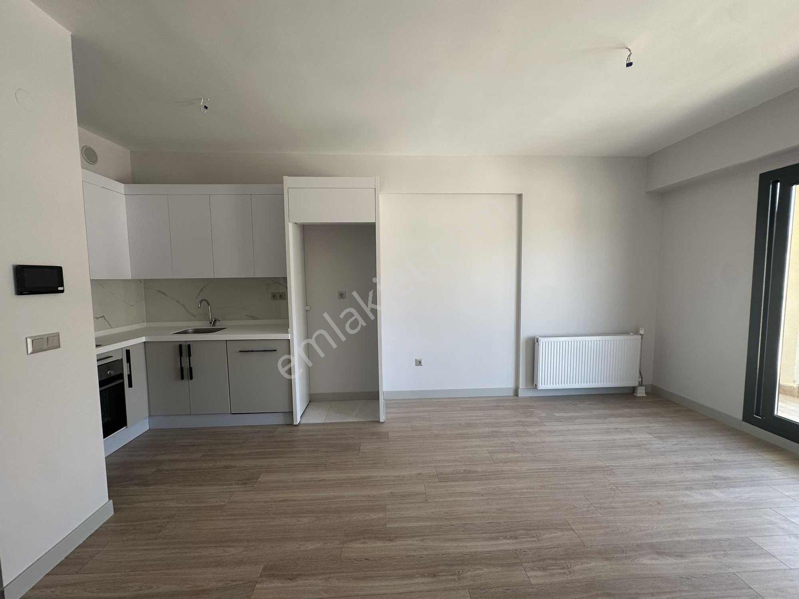 Park Yaşam Atlantis'te Kiralık 1+1 Giriş Cephe Ara Kat Daire - Görsel 17