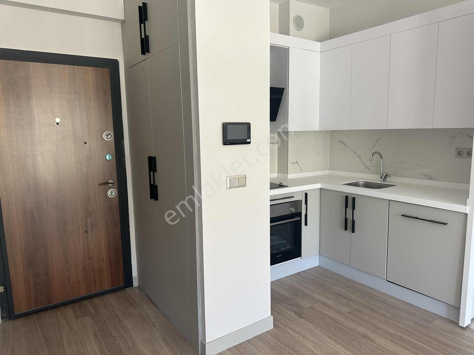 Park Yaşam Atlantis'te Kiralık 1+1 Giriş Cephe Ara Kat Daire - Görsel 16