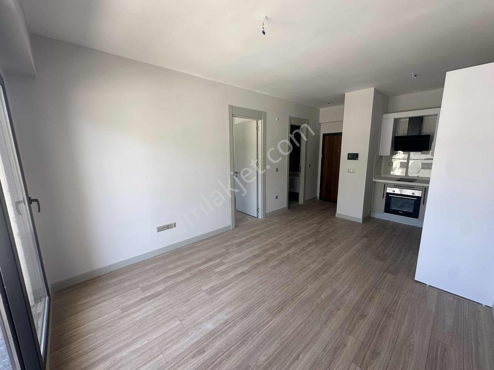 Park Yaşam Atlantis'te Kiralık 1+1 Giriş Cephe Ara Kat Daire - Görsel 7