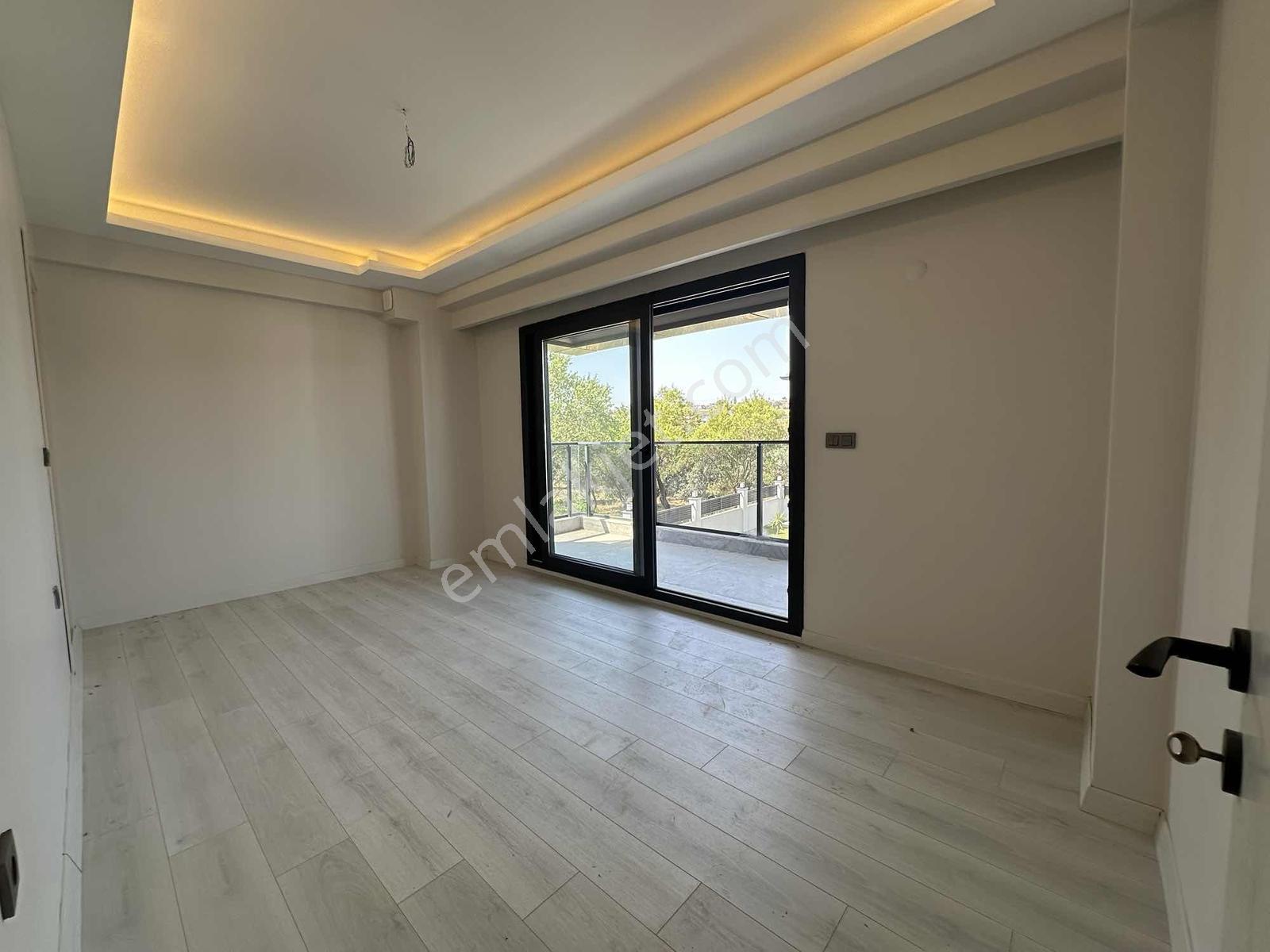 Menderes Villaları'nda Site İçi Kiralık 3+1 Sıfır Villa - Görsel 10
