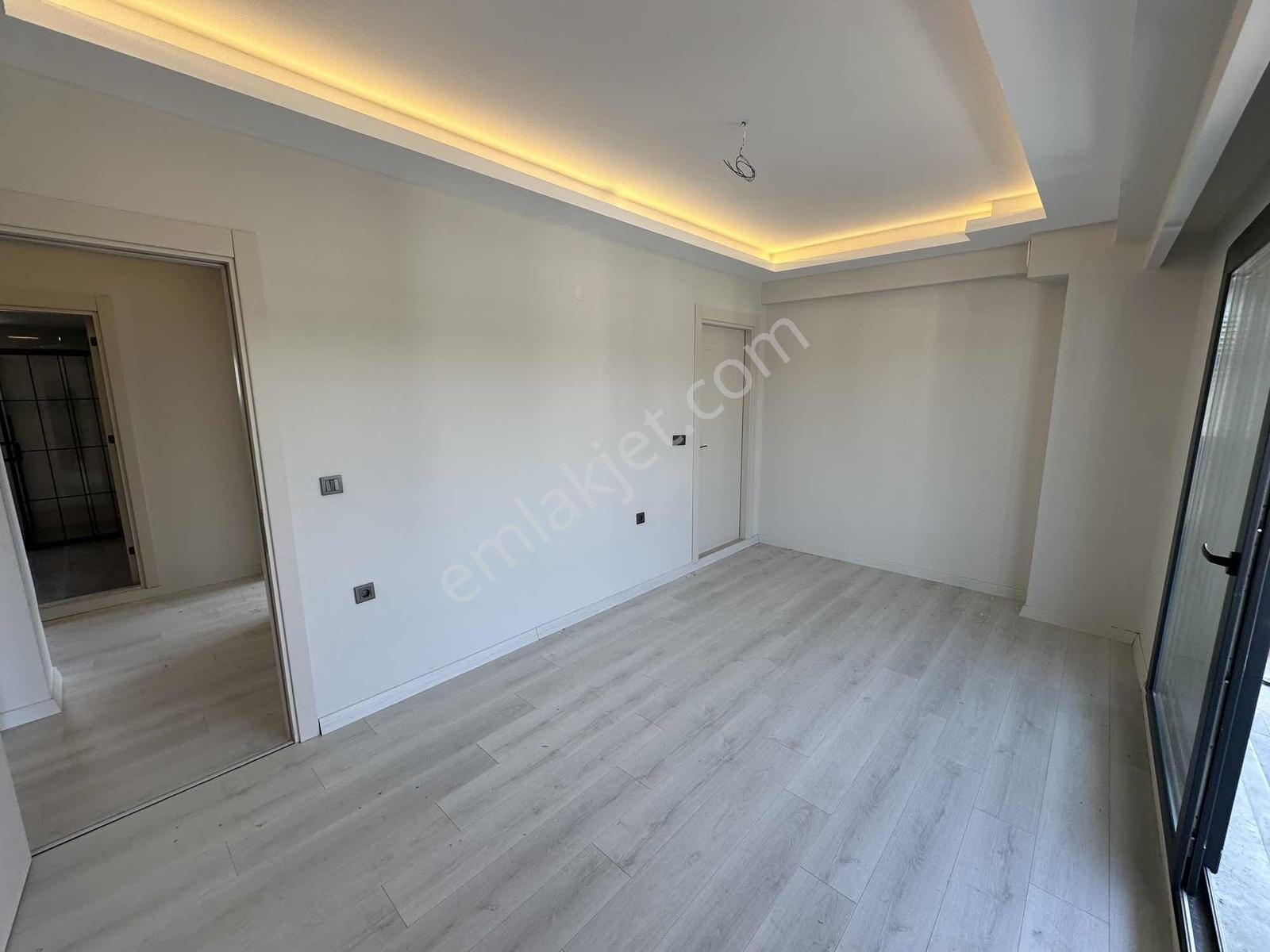 Menderes Villaları'nda Site İçi Kiralık 3+1 Sıfır Villa - Görsel 35