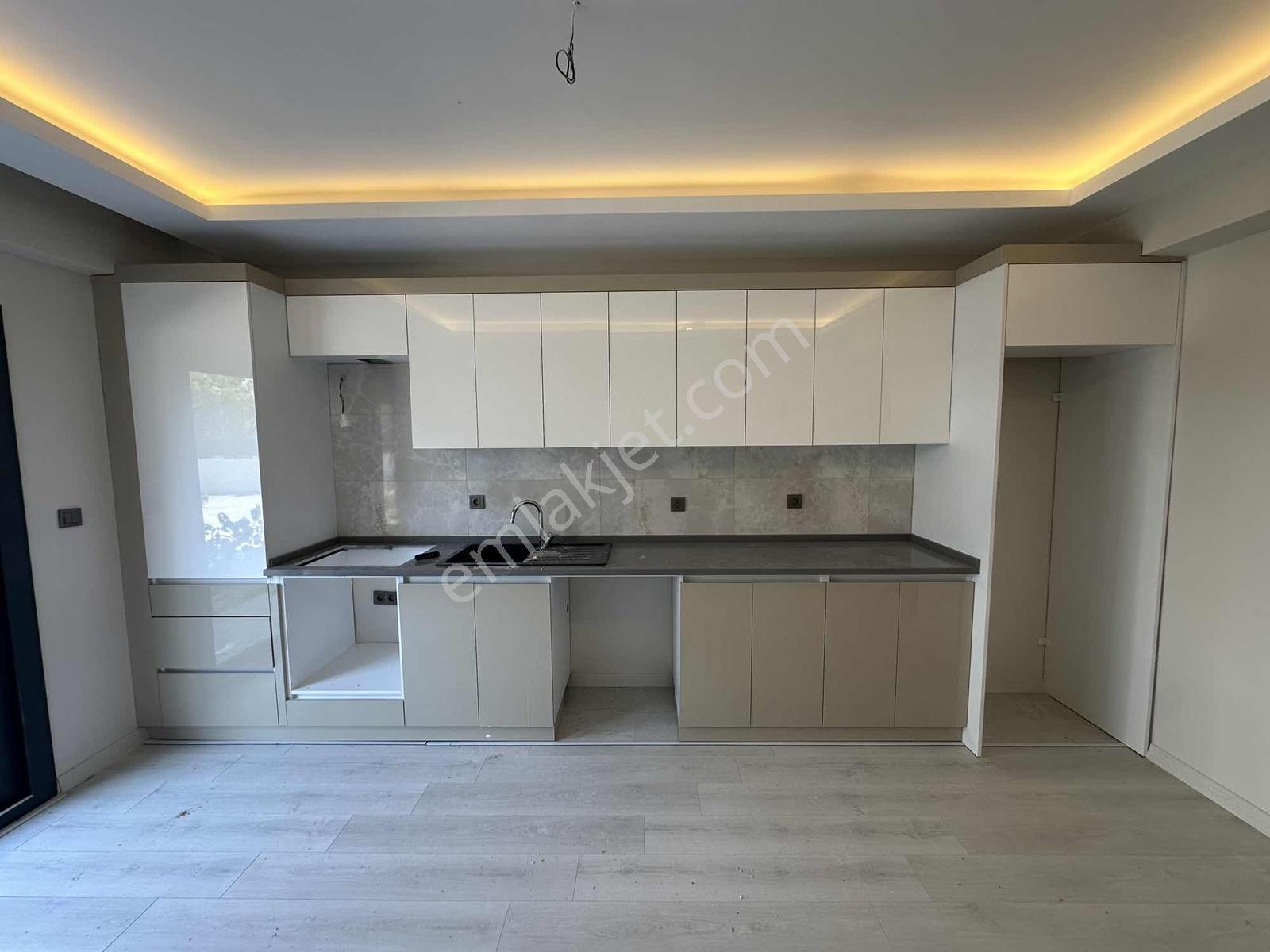 Menderes Villaları'nda Site İçi Kiralık 3+1 Sıfır Villa - Görsel 30