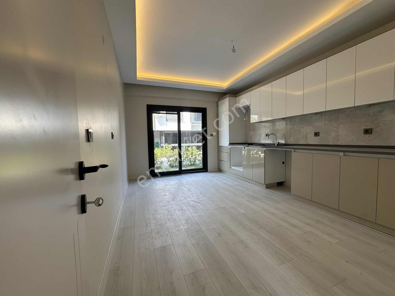Menderes Villaları'nda Site İçi Kiralık 3+1 Sıfır Villa - Görsel 20