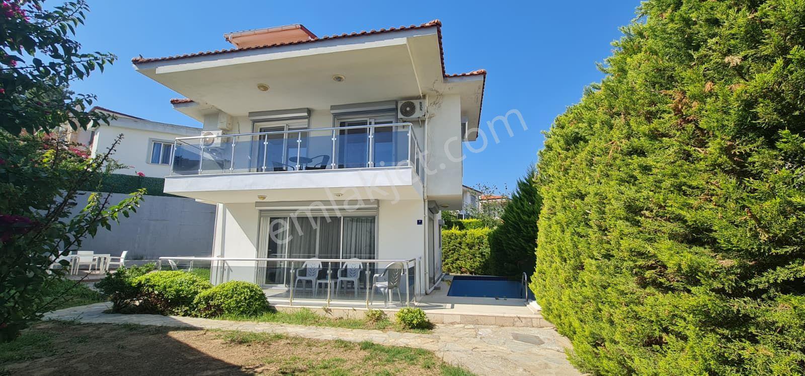 Kuşadası Yavansu Mevkiinde Müstakil 3+1 Villa.