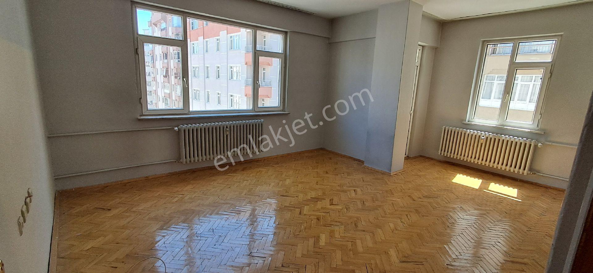 Nenehatun Parkında Kiralık Daire - Görsel 15
