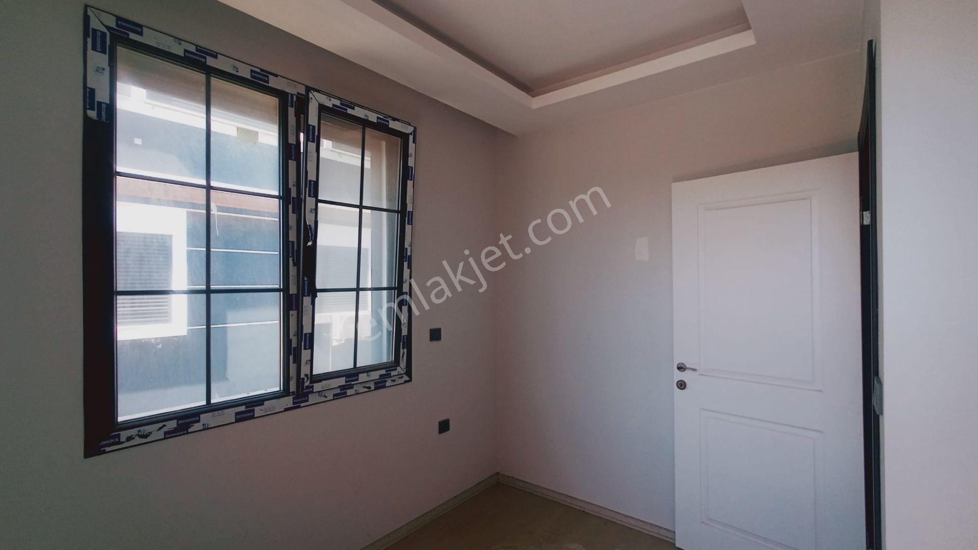 Denize Yakın Payamlı Semt Pazarı Yanı Sıfır Kiralık Villa - Görsel 12