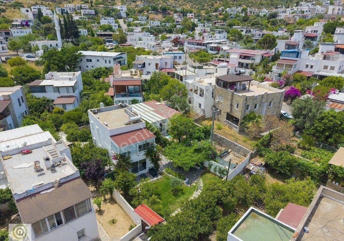 Bodrum Gölköy'de Köy İçinde Denize Yürüme Mesafesinde Satılık 4+2 Villa - Görsel 34