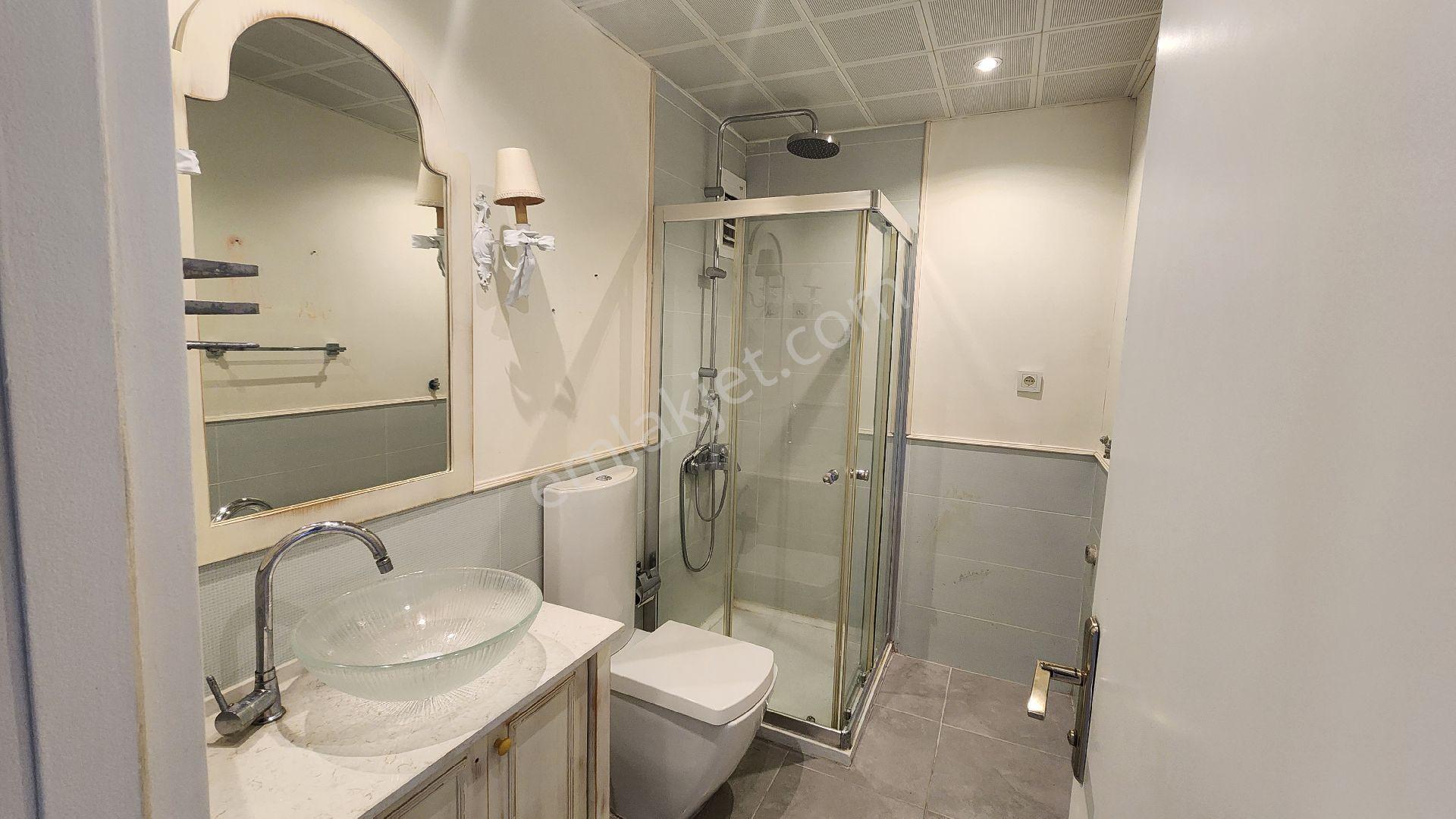 Albatros Bloklarında Deniz-havuz Manzaralı Kiralık 3+1 Daire - Görsel 15