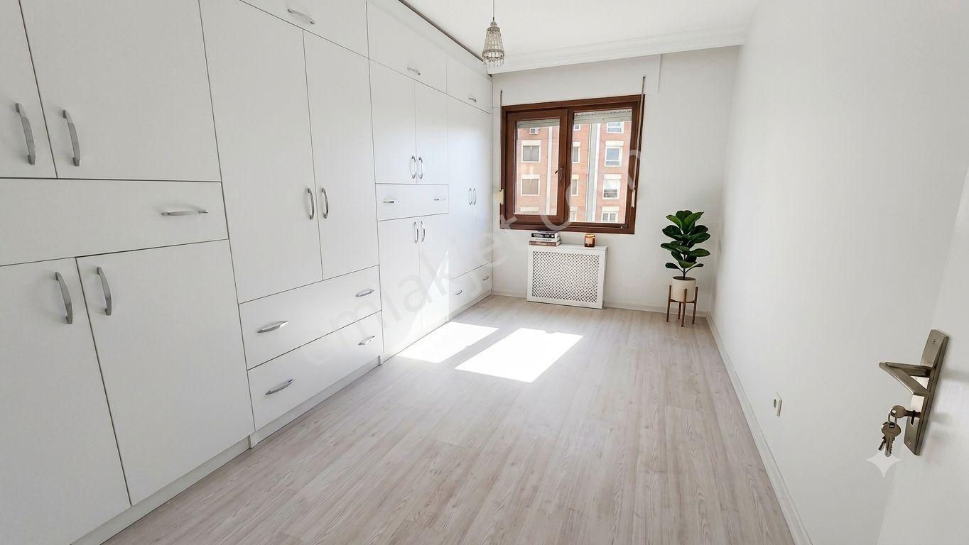 Albatros Bloklarında Deniz-havuz Manzaralı Kiralık 3+1 Daire - Görsel 6