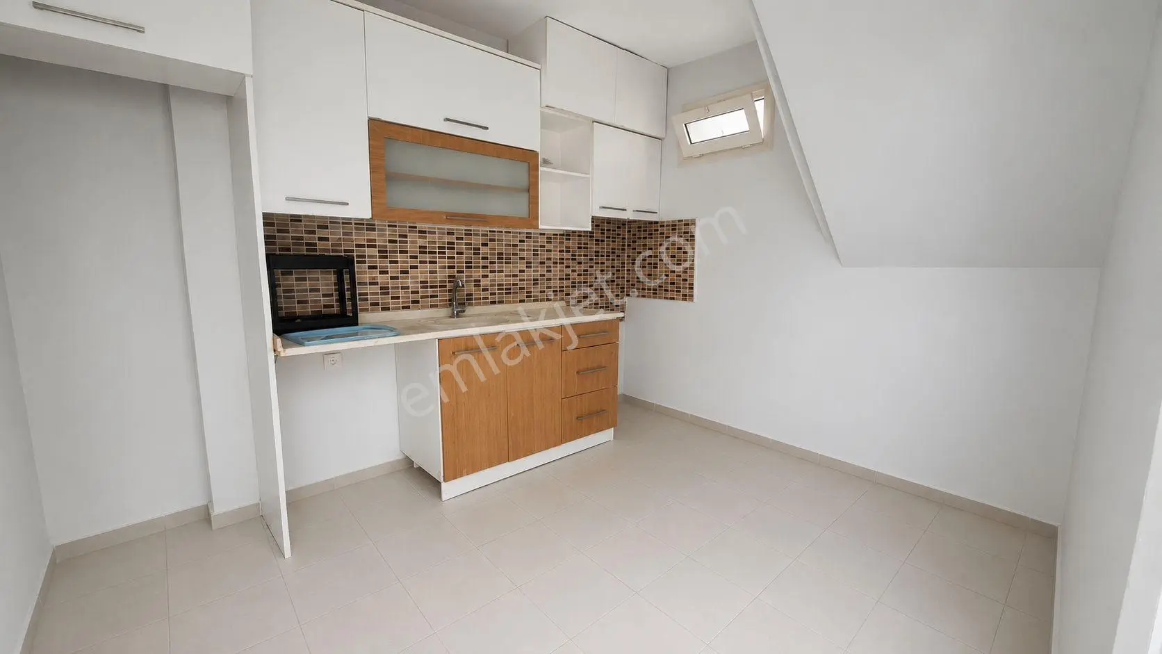 Bayraklı/alpaslan Mah.de Bekâra Uygun 2+1 Kiralık Daire - Görsel 5