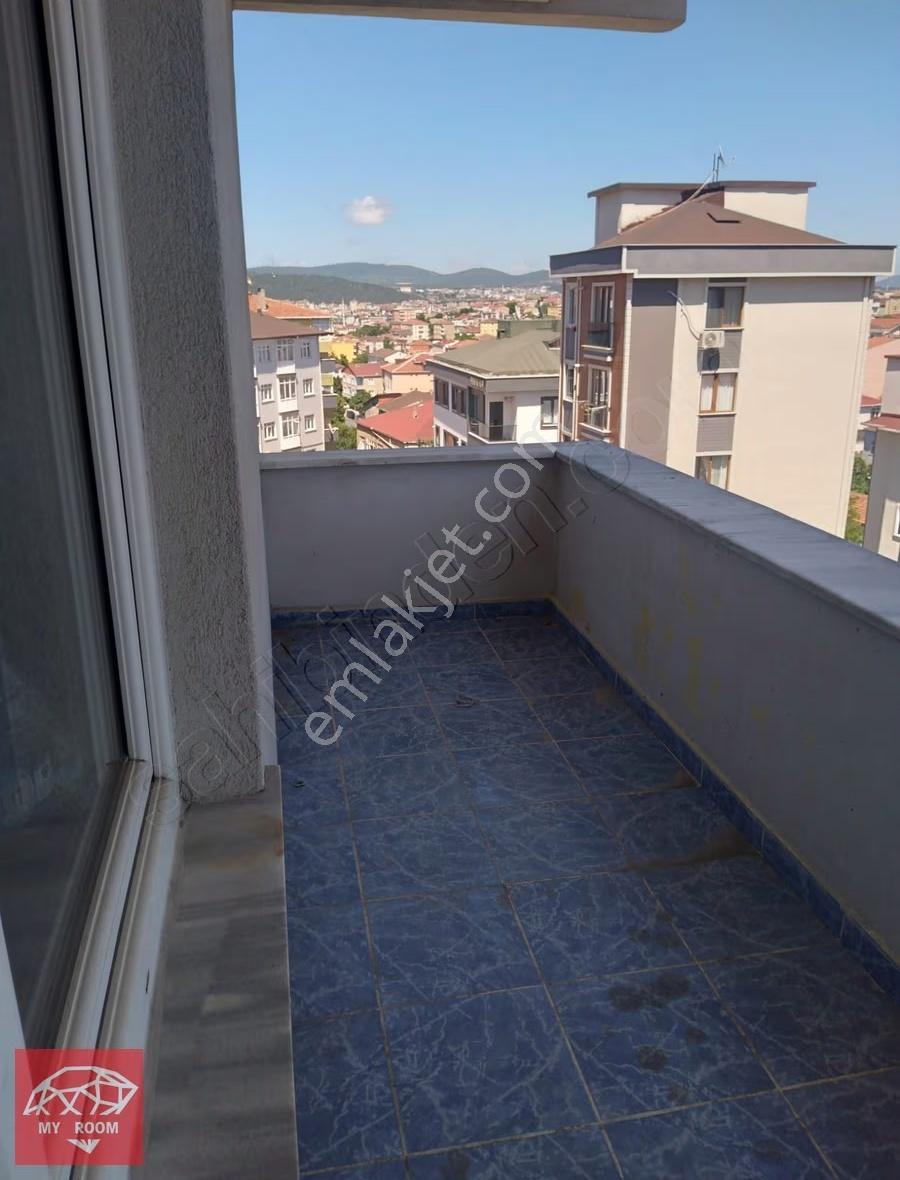 Ümraniye Ihlamurkuyu Mahallesinde 2+1 Kiralık Daire - Görsel 11