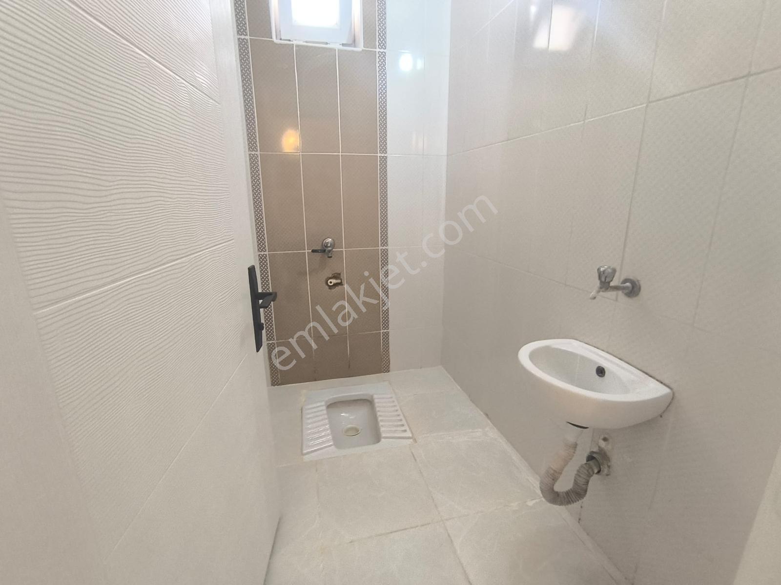 Bağlum Karakaya'da 3+1 Kot,2 Full Yapılı Balkonlu Satılık Daire - Görsel 15