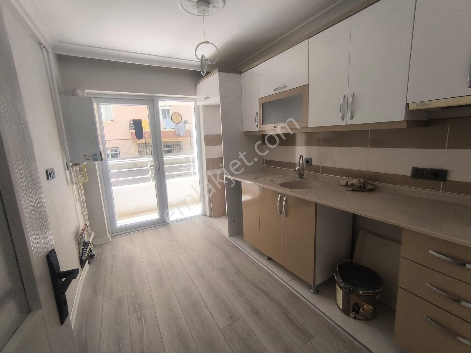 Bağlum Karakaya'da 3+1 Kot,2 Full Yapılı Balkonlu Satılık Daire - Görsel 18