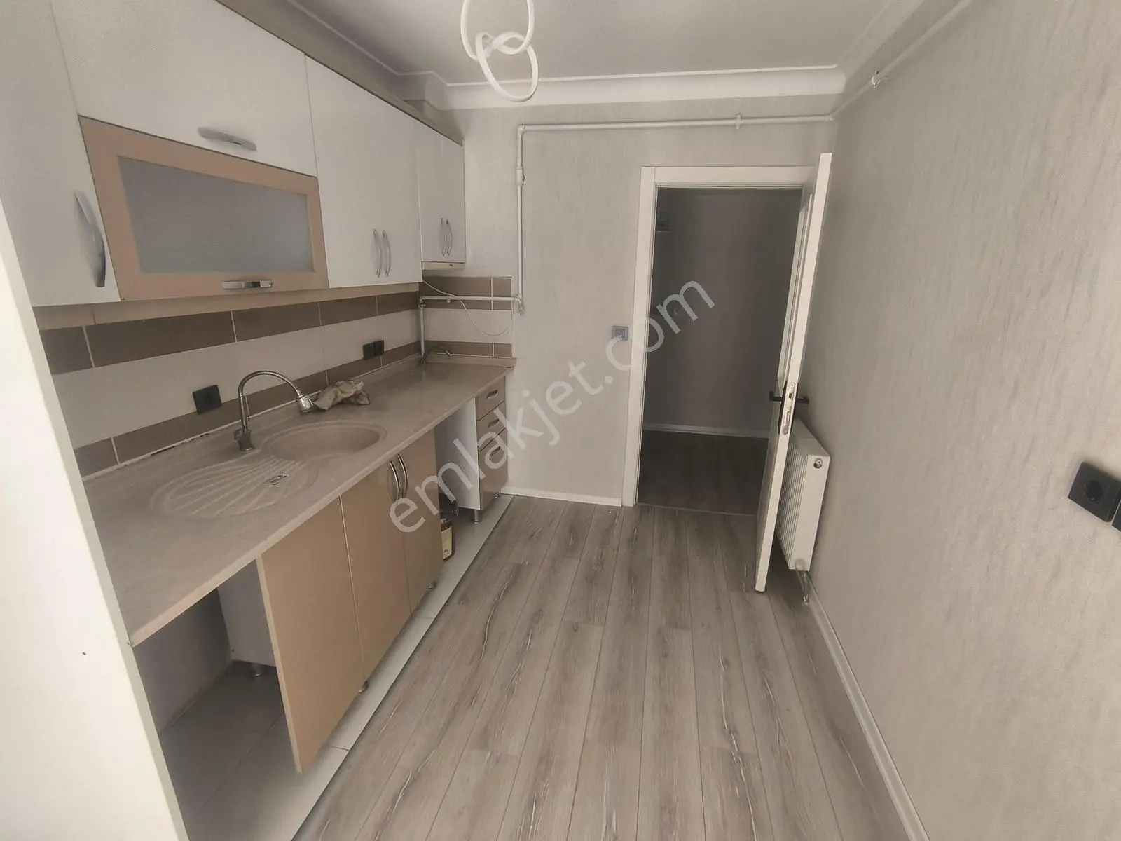 Bağlum Karakaya'da 3+1 Kot,2 Full Yapılı Balkonlu Satılık Daire - Görsel 2