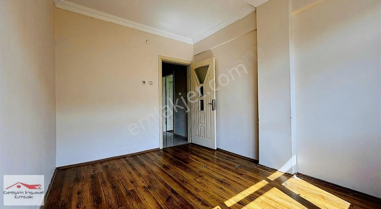 Gelişim Emlak`tan Merkezi Lokasyonda,ara Kat,aydınlık 2+1, 85m² - Görsel 4