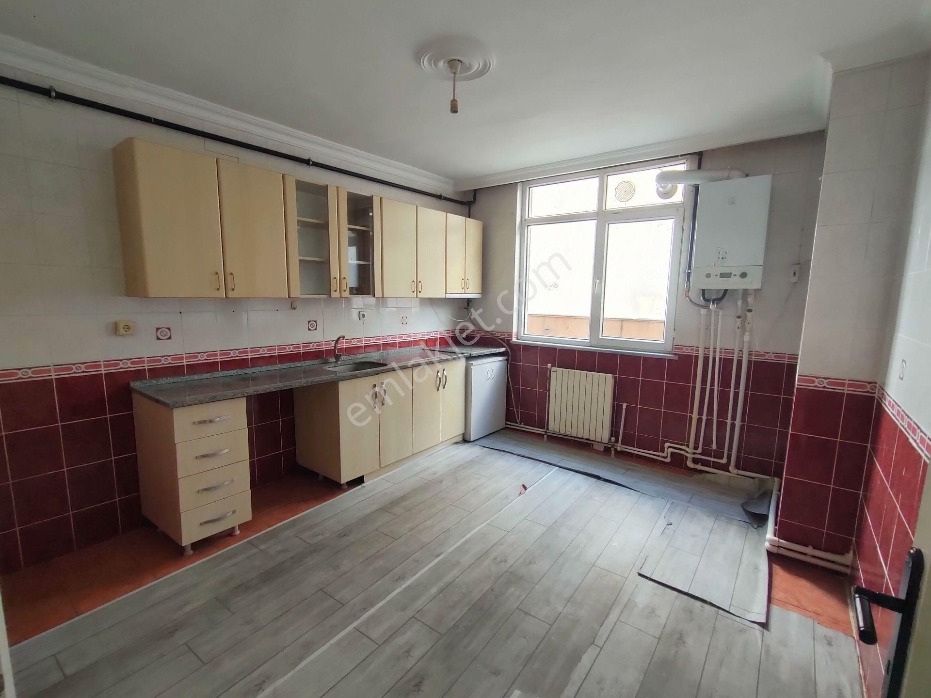 Cadde Üzerinde İşyeri Ve Konuta Uygun Teraslı Geniş Kiralık 3+1 - Görsel 20