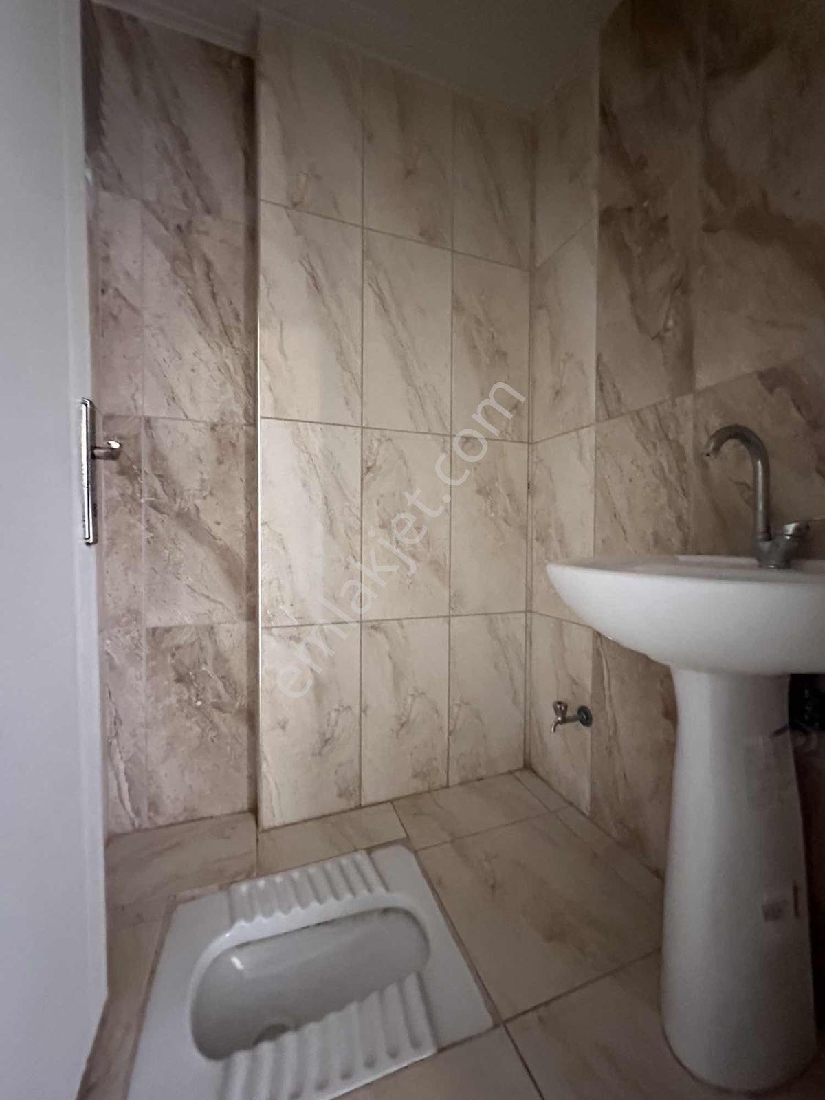Aydoğmuş'ta_2+1 110m2_arakat Geniş Kiralık Daire - Görsel 3