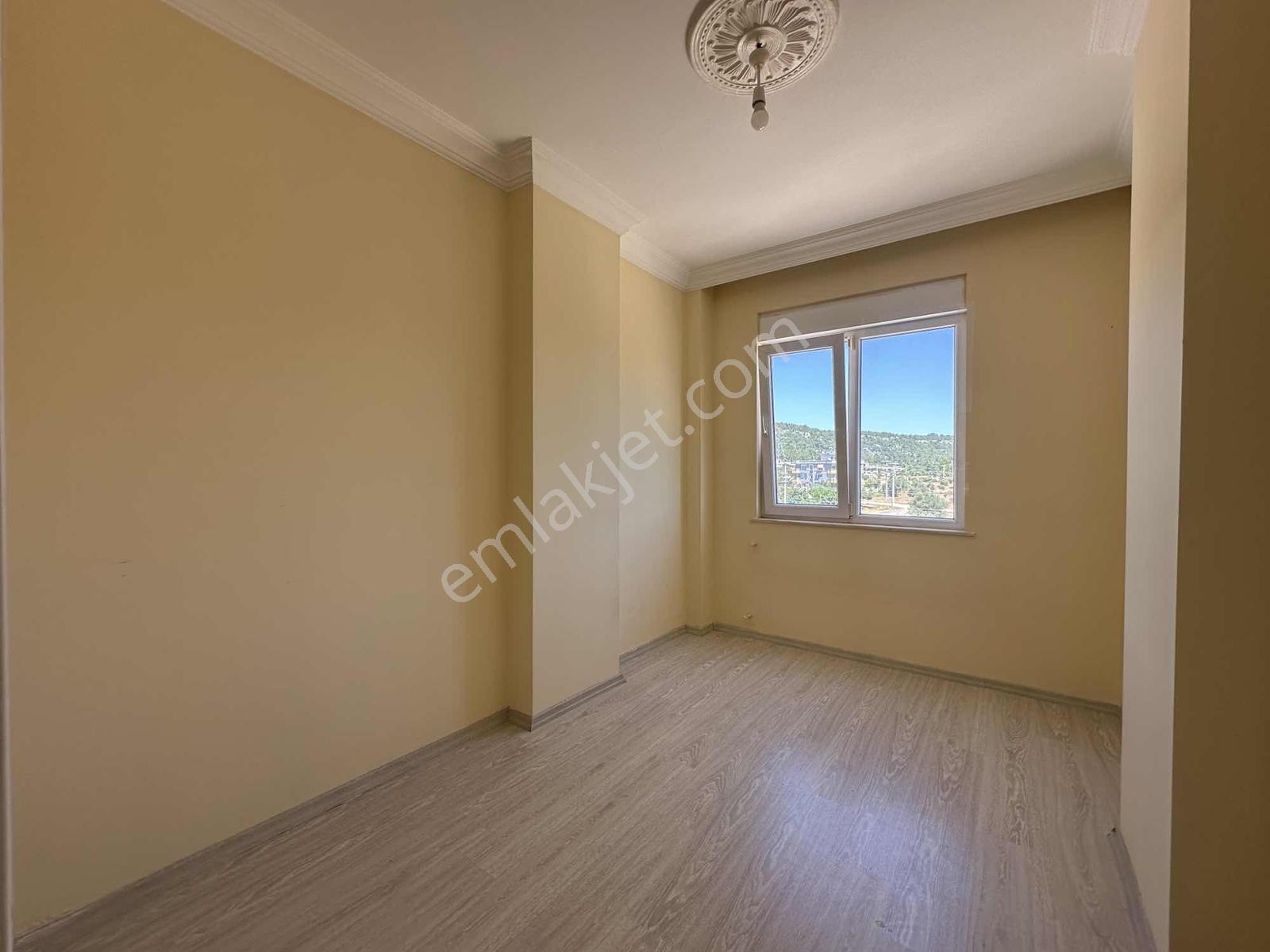 Aydoğmuş'ta_2+1 110m2_arakat Geniş Kiralık Daire - Görsel 9