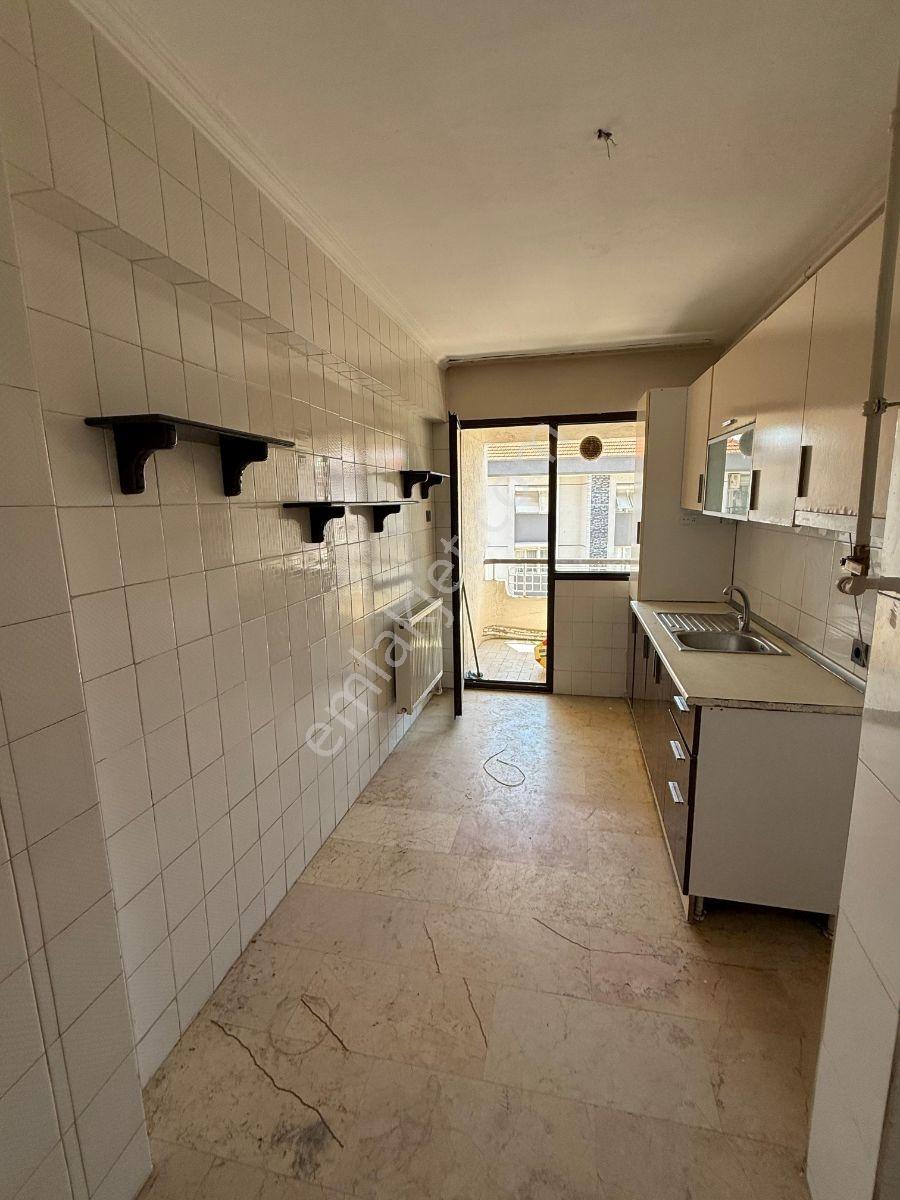Günay'dan Basın Sitesinde 3+1 Kiralık Geniş Daire - Görsel 8